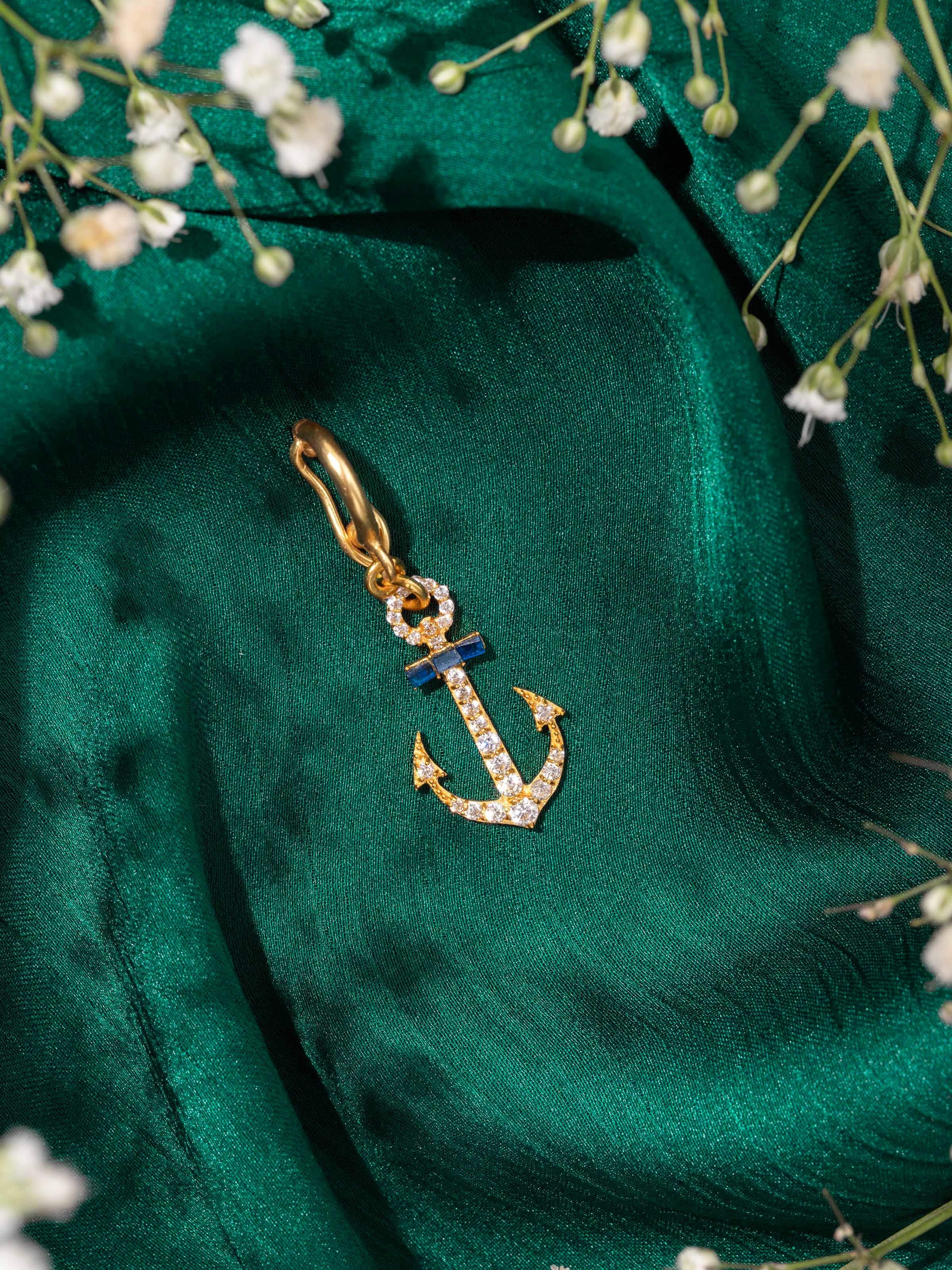 Woman wearing silver smithing pendant, styled with kurta for a refined ethnic look.