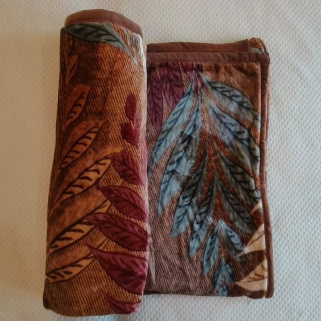 Threads Silky Touch Premium Super Soft Cozy  Single Bed Blanket 220 X 160 Cms