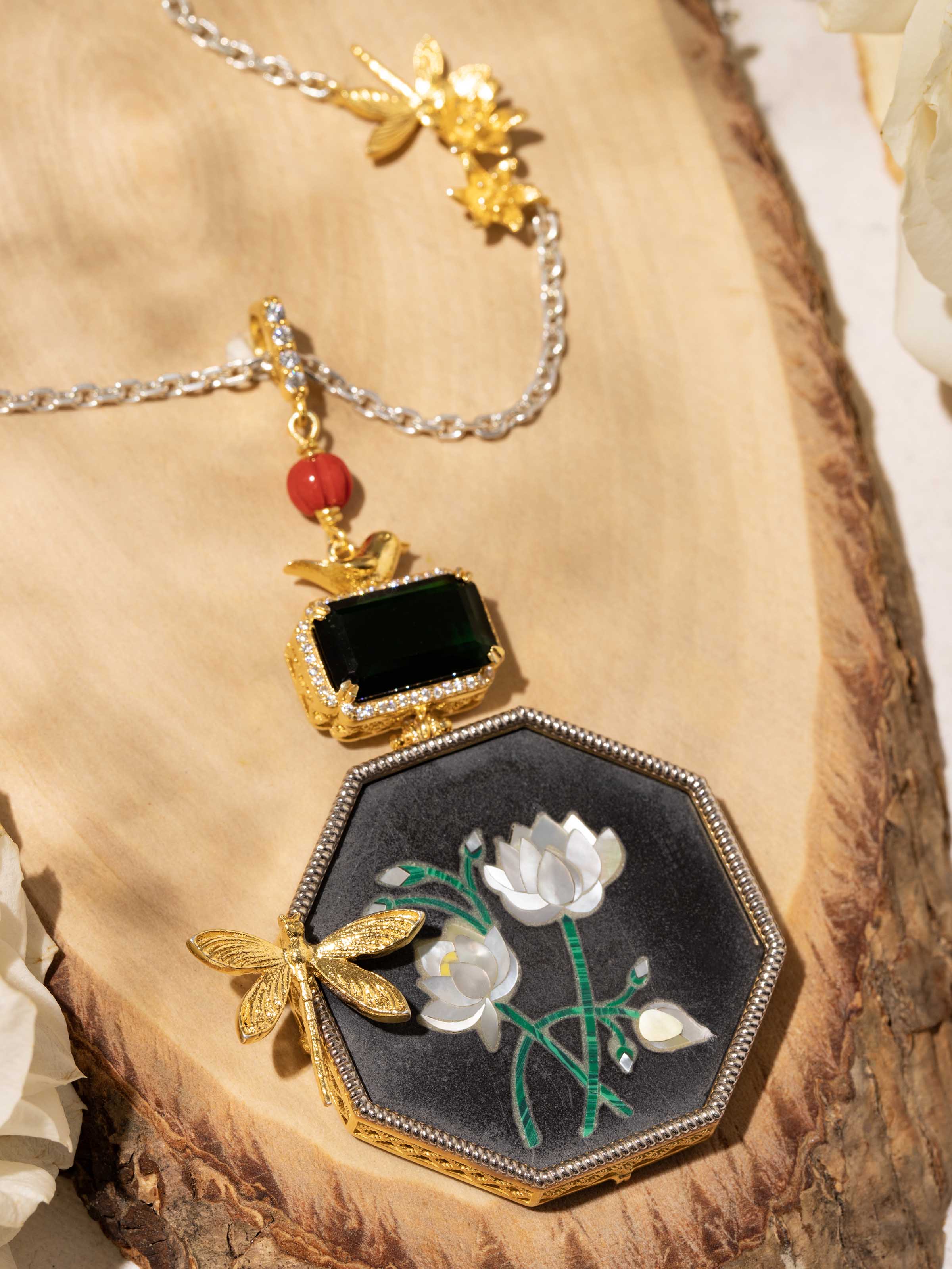 Close-up of pendant surface showcasing delicate Parchinkari silver patterns