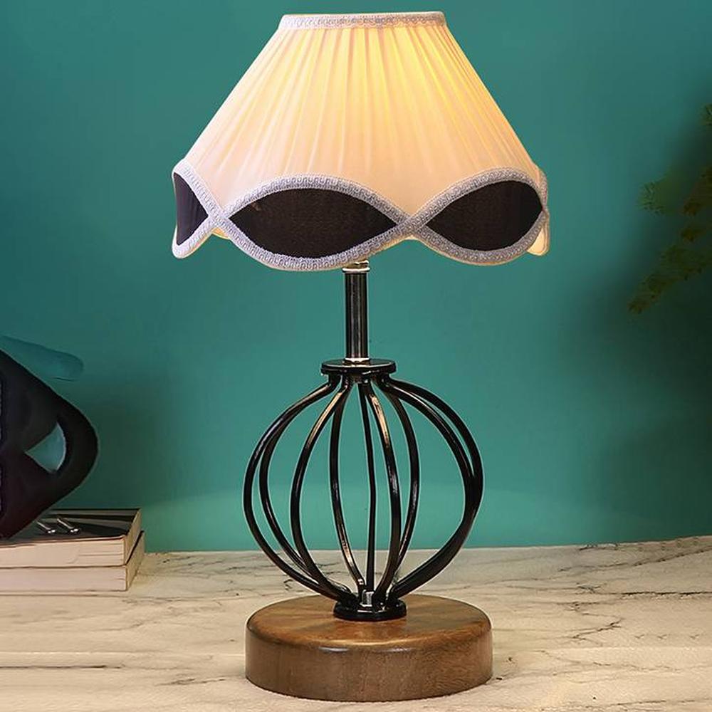 Winter Vintage Multicolor Shade Table lamp with Wood & Iron Base