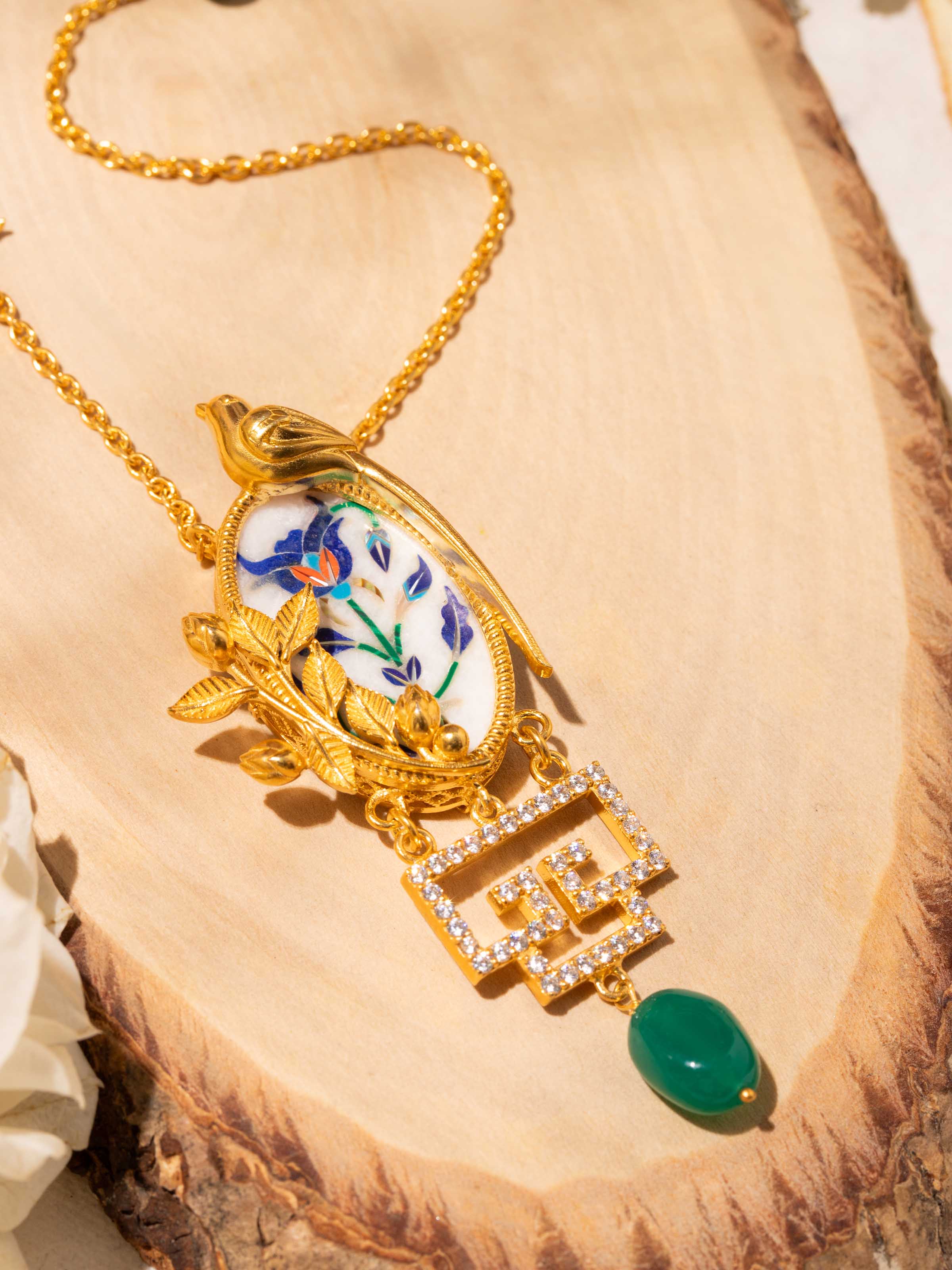 Overhead view displaying the overall shape and finish