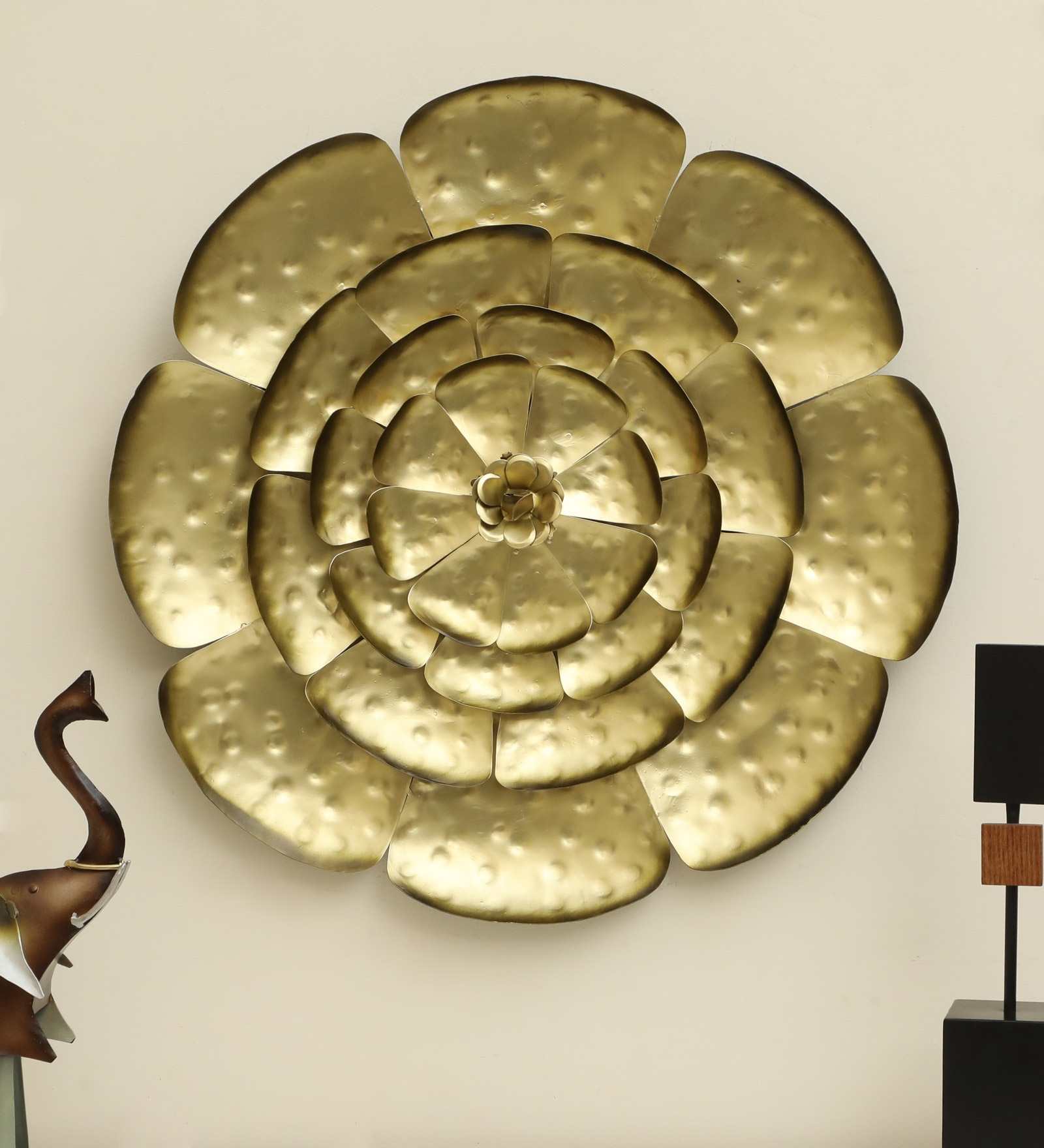 F-Flower Abstract Metal Wall Decor in Multicolor Set of 1 - Vedas Exports