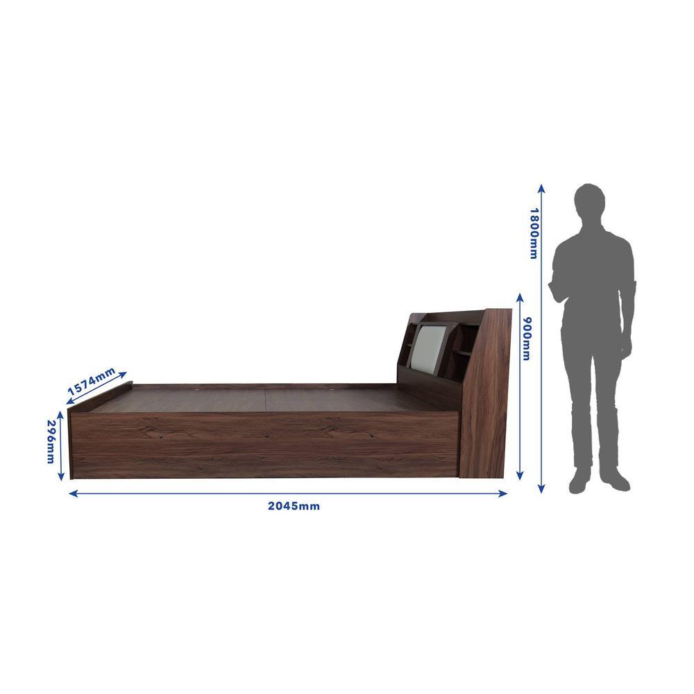 Lavish Center Queen Bed Design 3