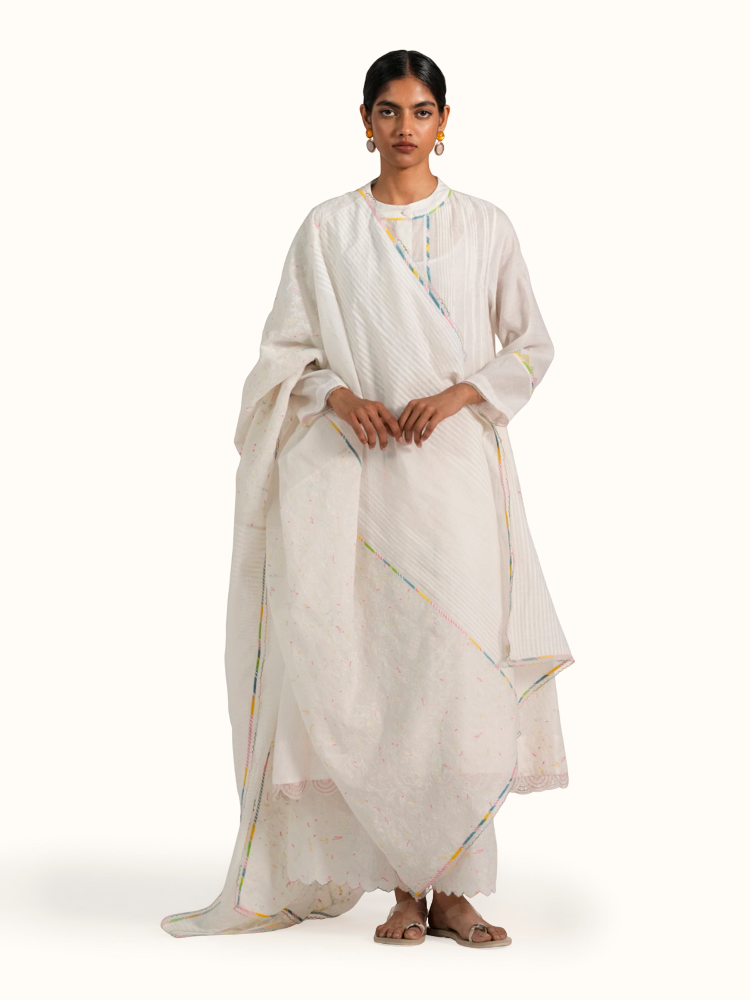 Off-white Cotton Silk Handloom Patchwork  Embroidered Dupatta