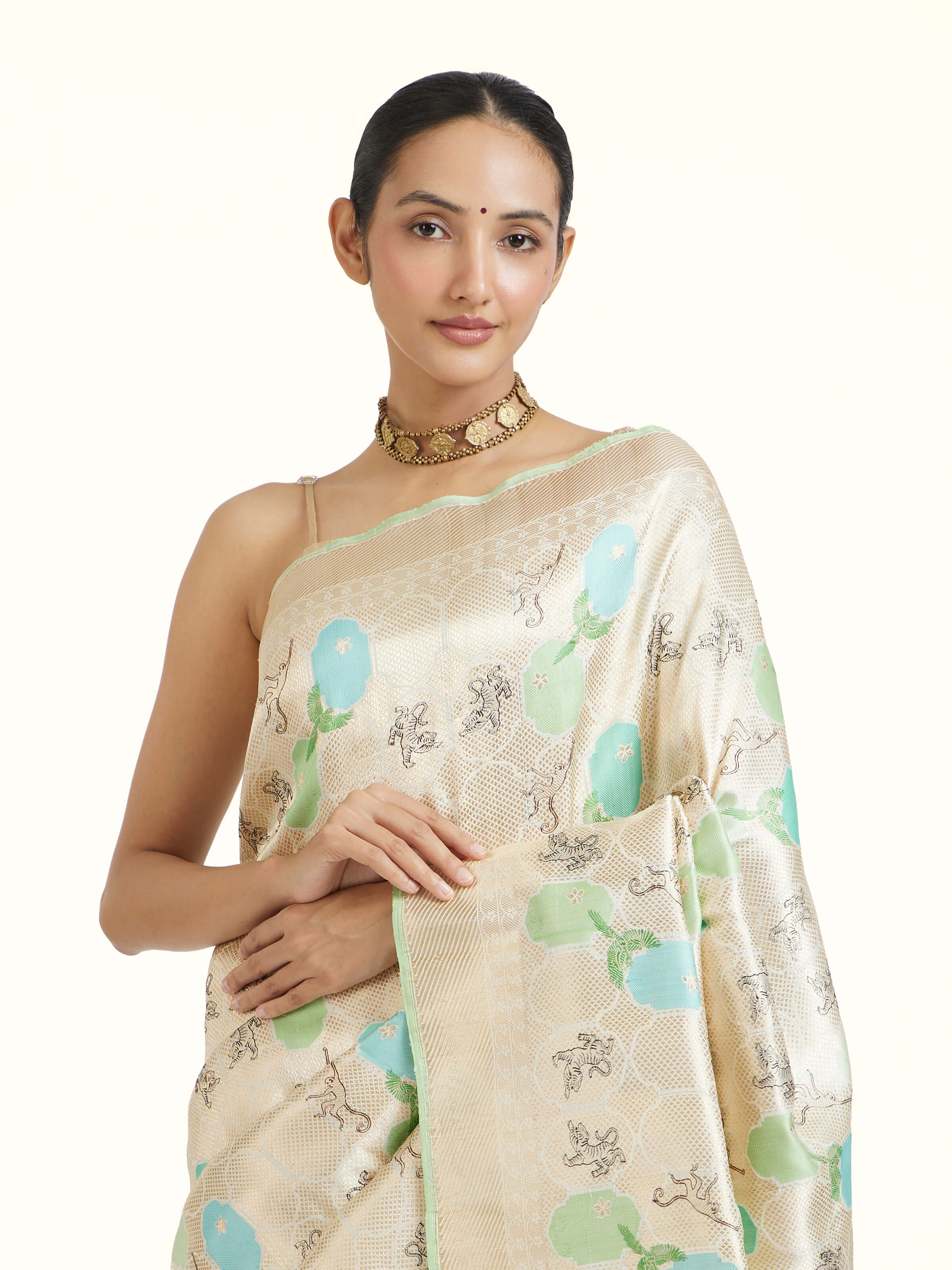 Off-white Silk Brocade Handloom Banarasi Saree