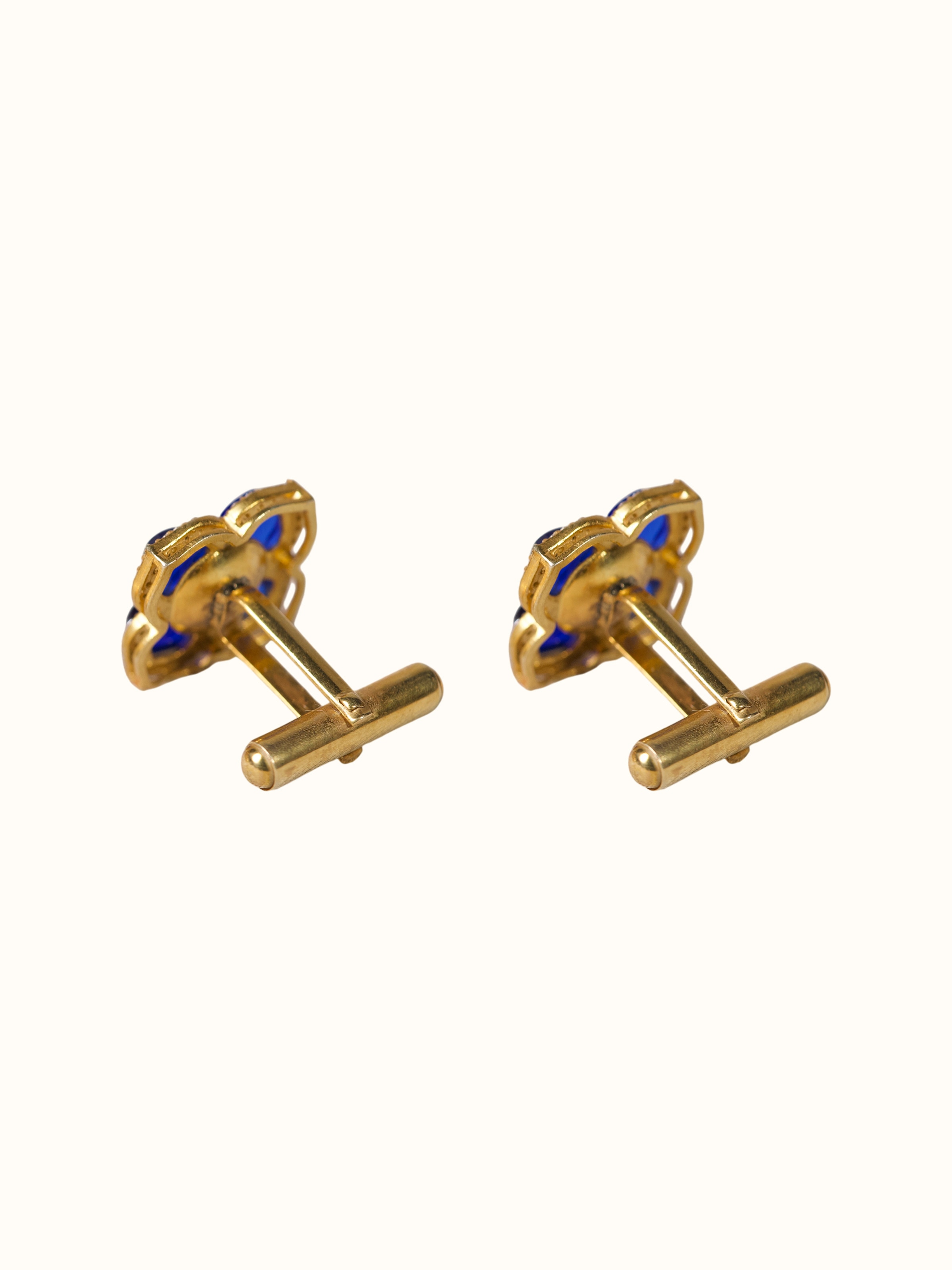 back view of silver smithing gold plated cufflinks set showing clasp
