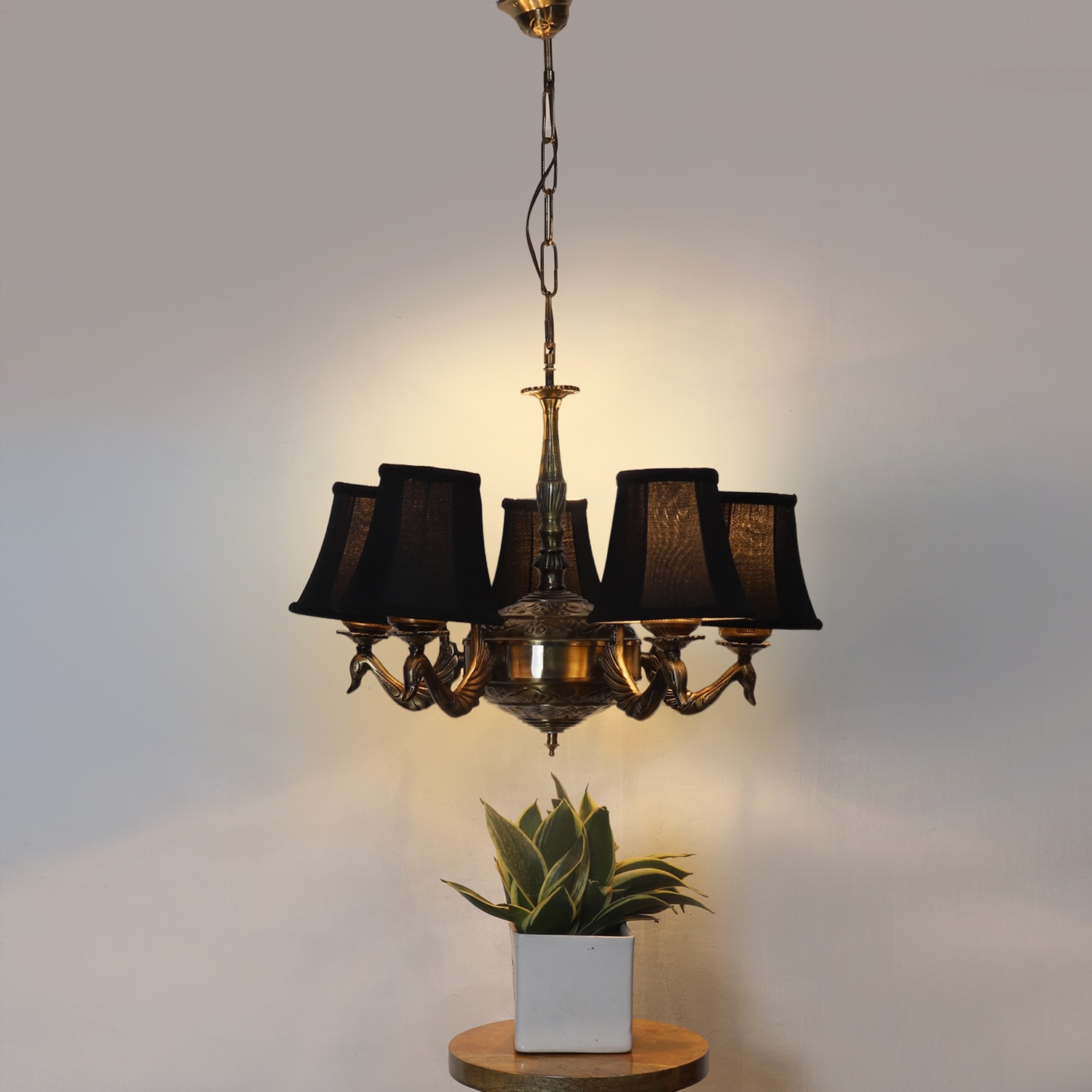 Devansh Gold Wall Mounted Lamp With Beige Jute Shade