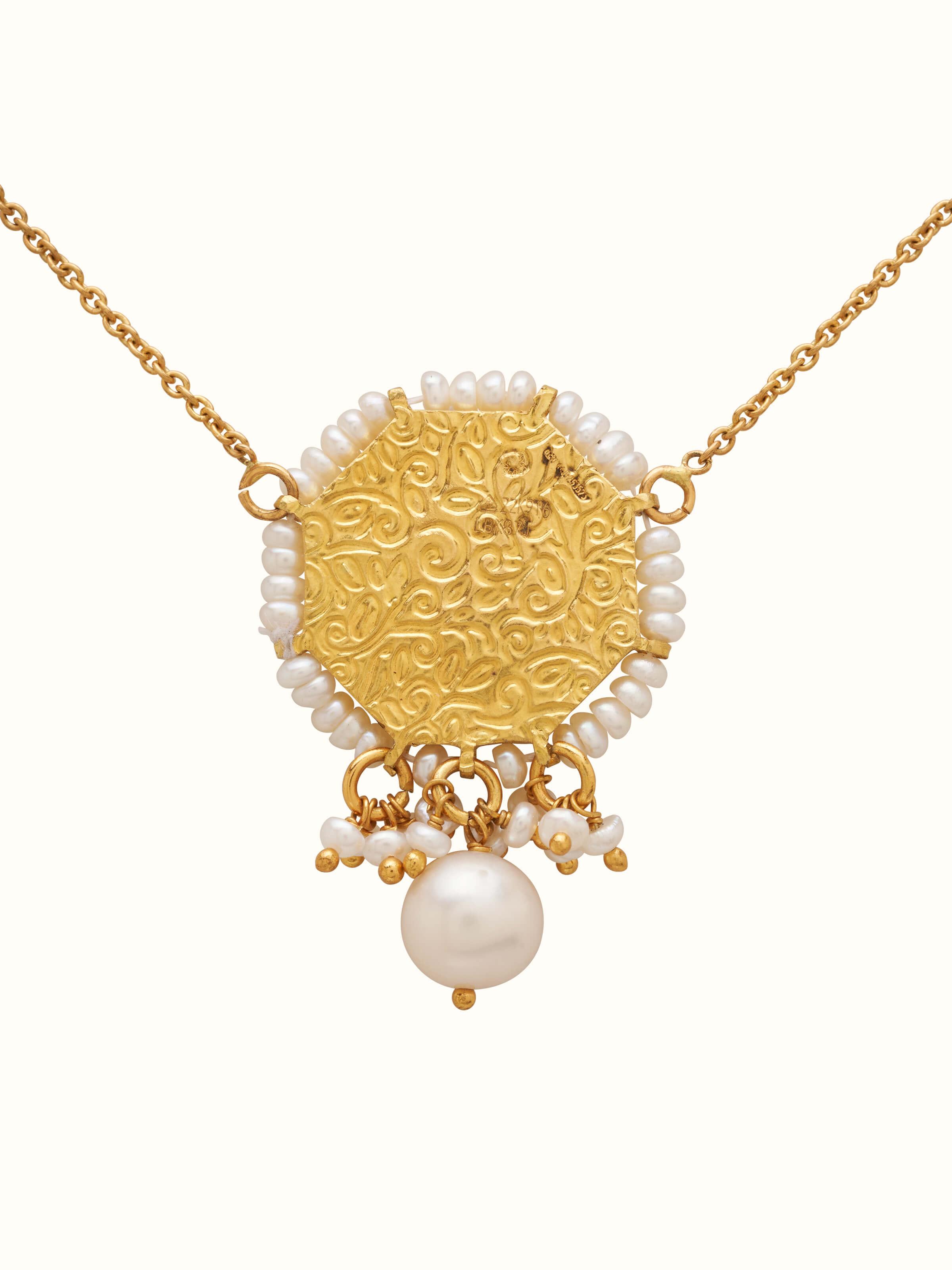 Thappa 22 Karat Gold Pendant & Chain