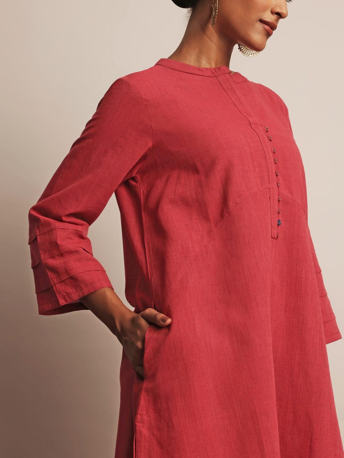 Full look of the kurta, paired with coordinating pieces to create a balanced, contemporary ensemble.