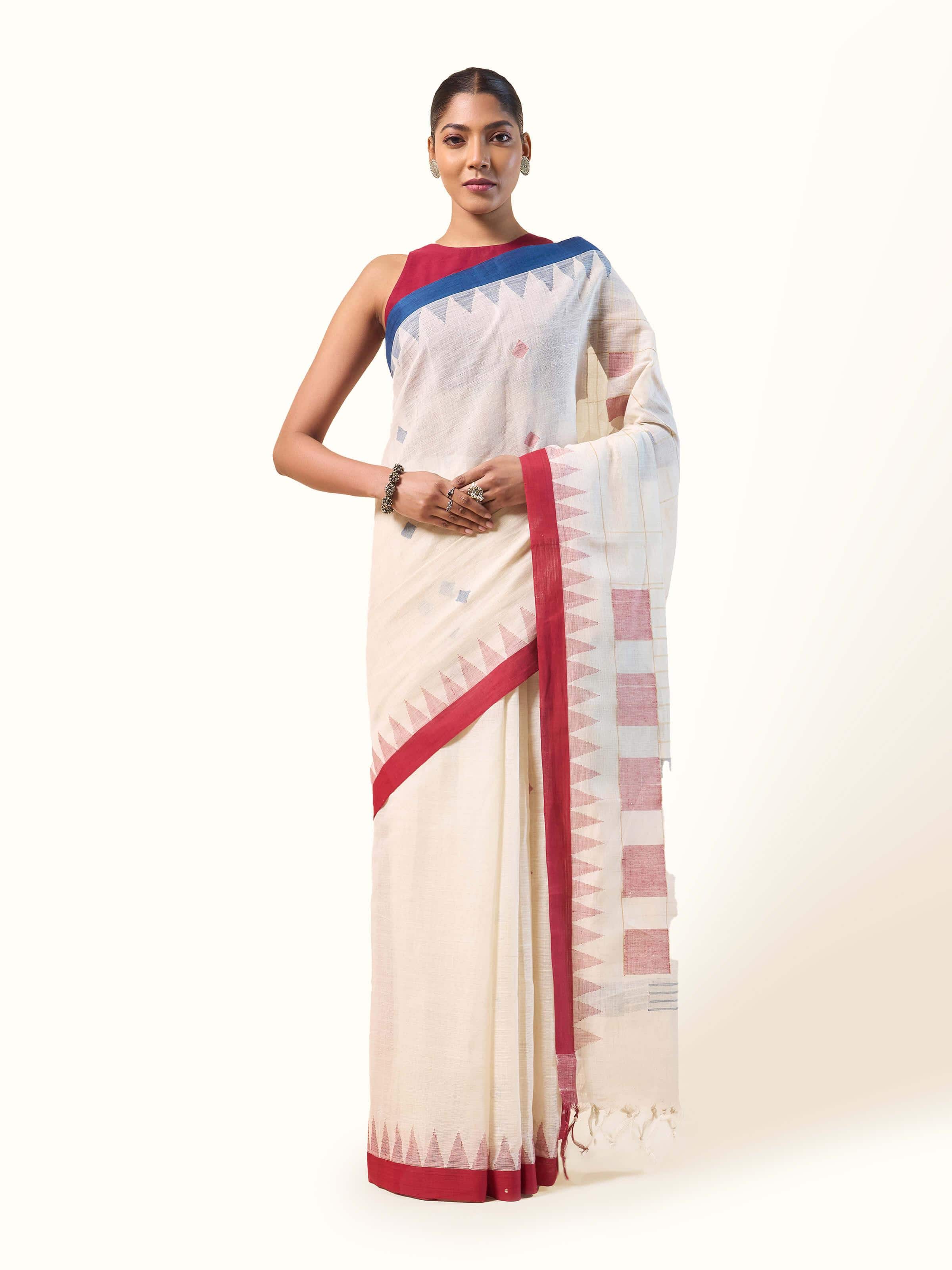 Front view of White Cotton Jamdani Saree showcasing fine cotton weave with delicate Jamdani motifs