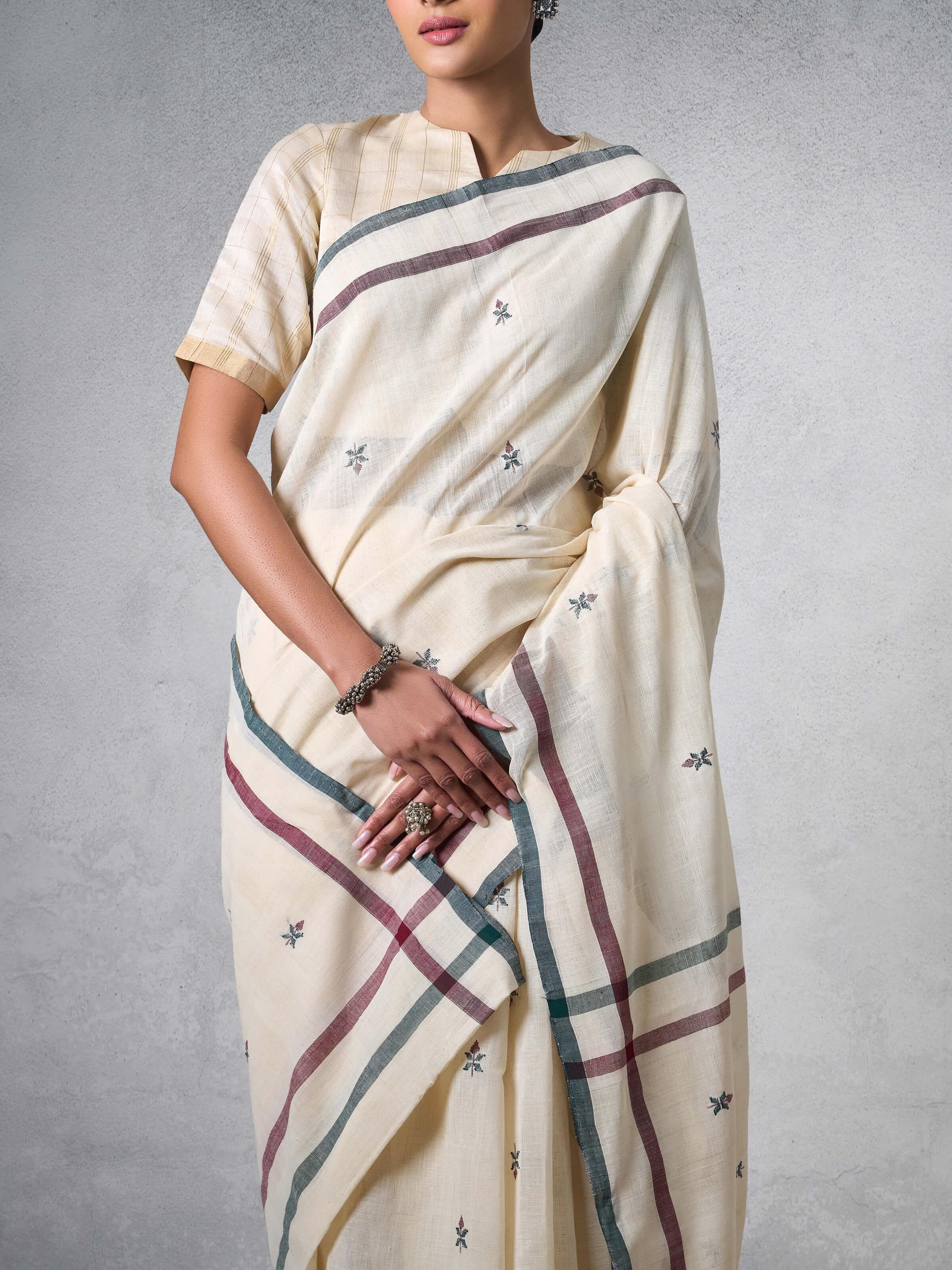 Drape style view of Uppada cotton Jamdani saree
