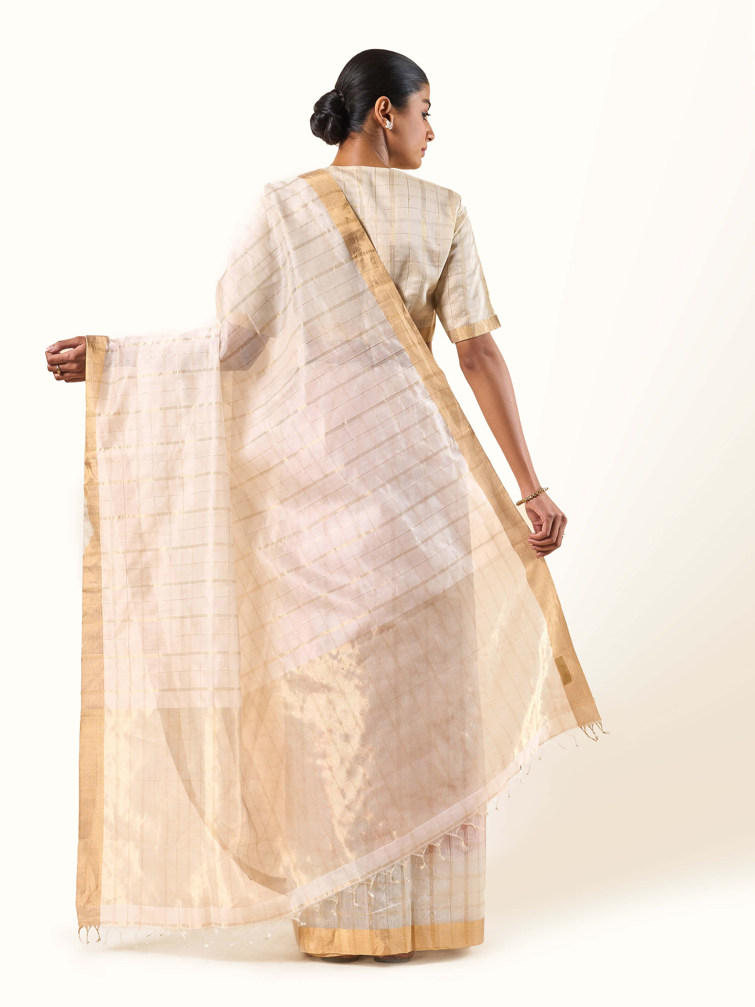 Back view of Off-white Cotton Silk Chanderi Saree showing full drape and border design