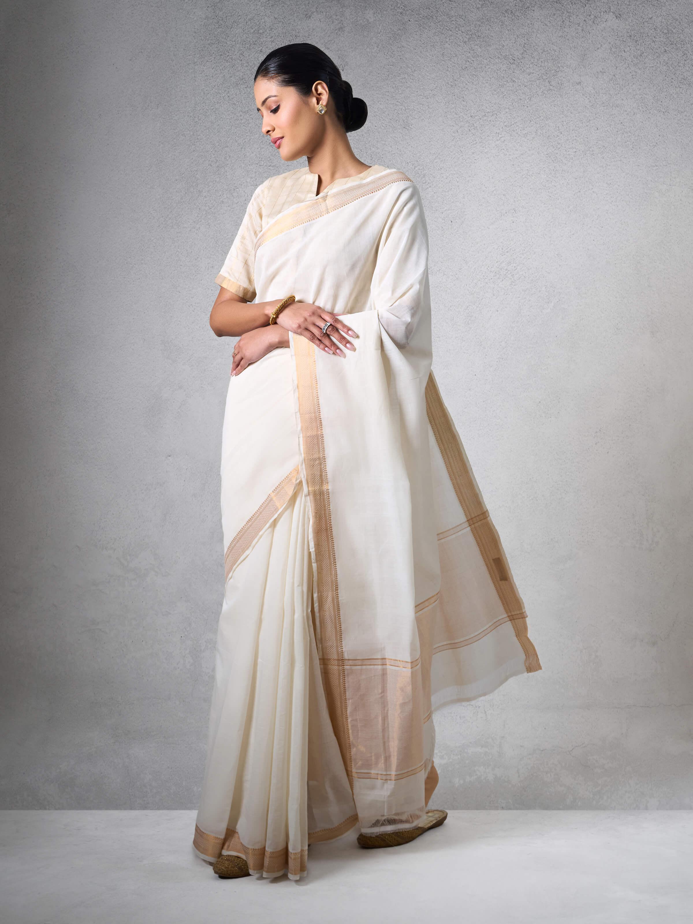 Side view of Cotton Mangalgiri Saree highlighting its elegant drape