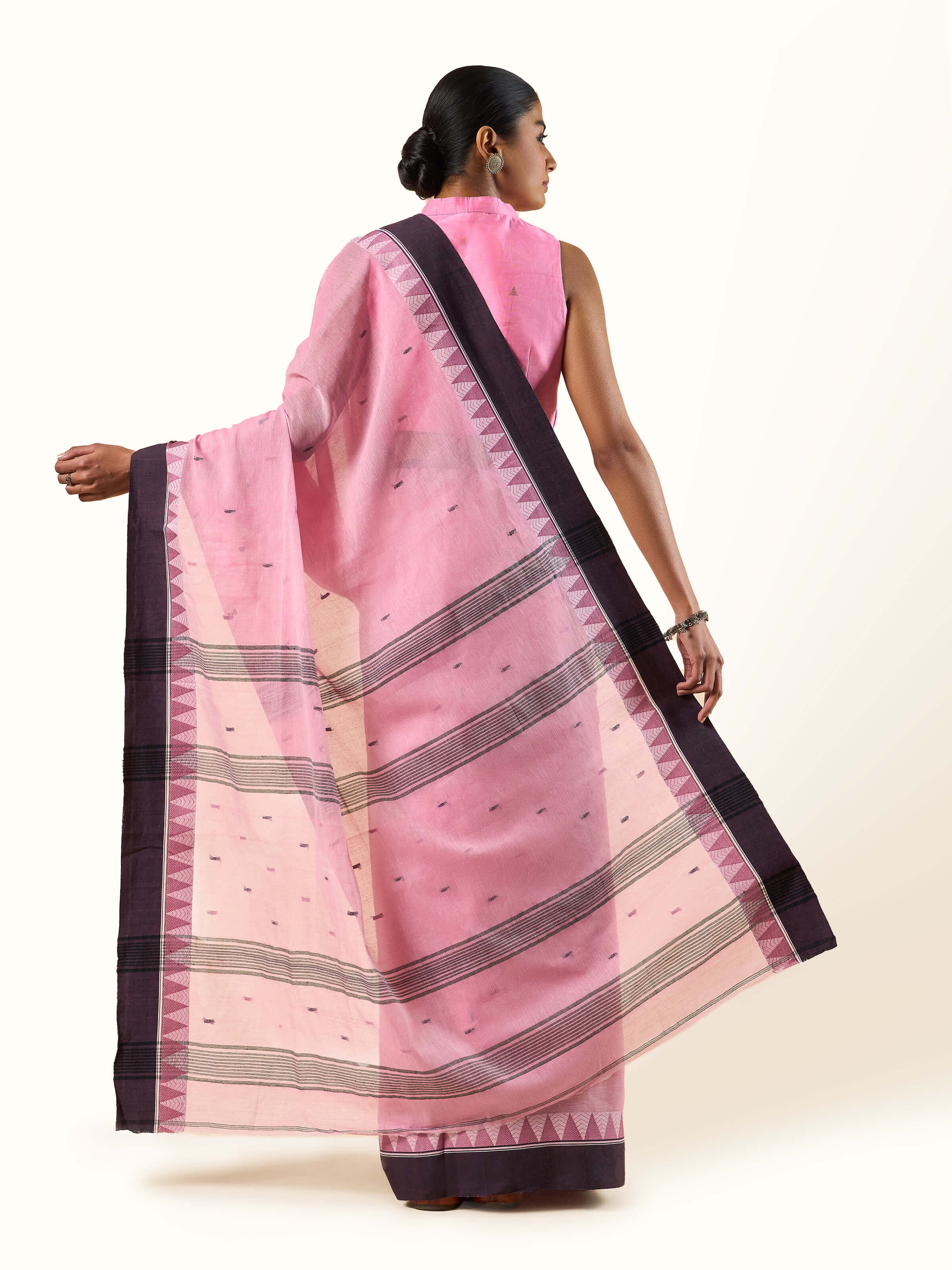 Back view showing full length and fall of Bengal saree