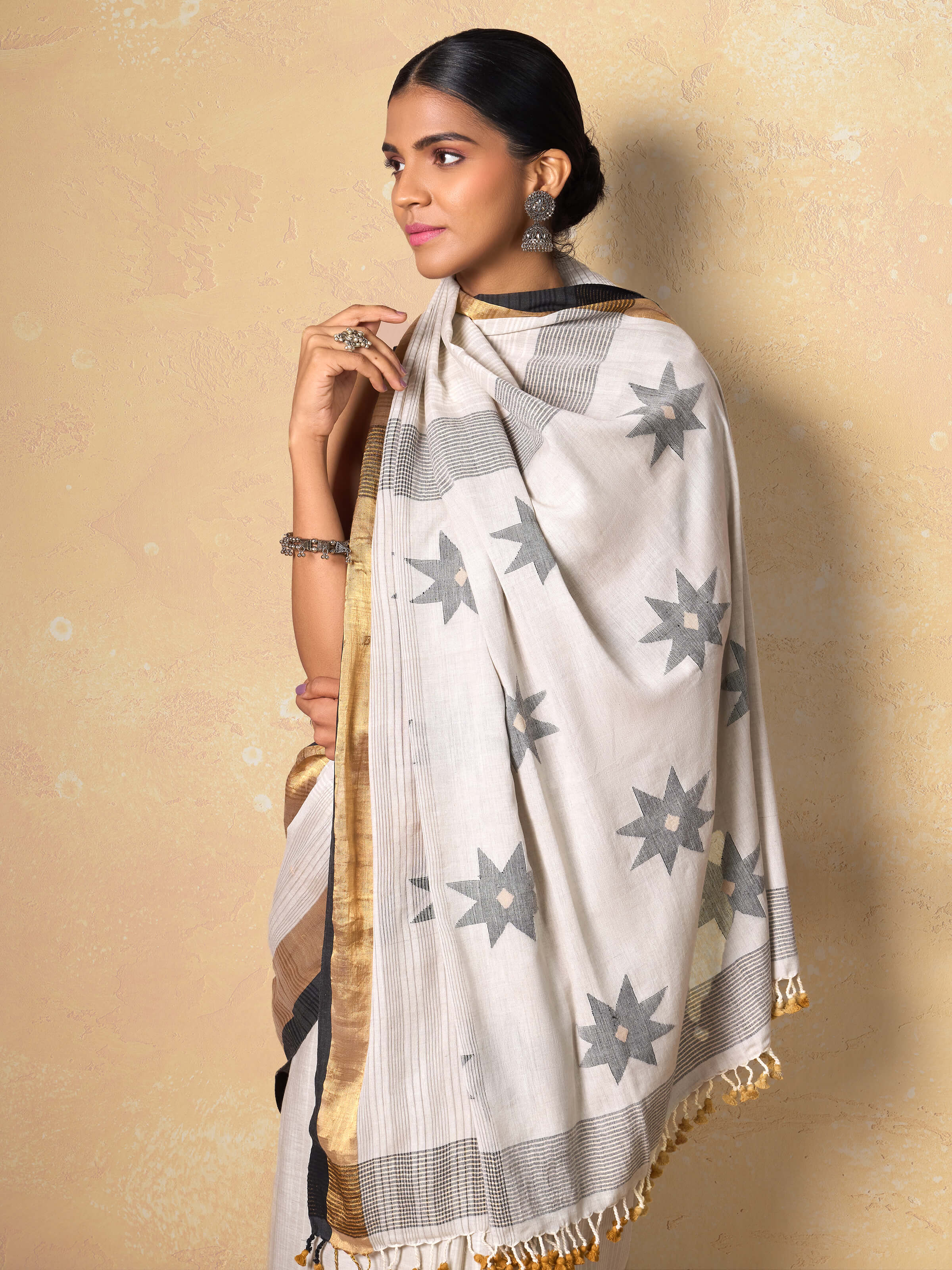 Grey Cotton Bengal Saree