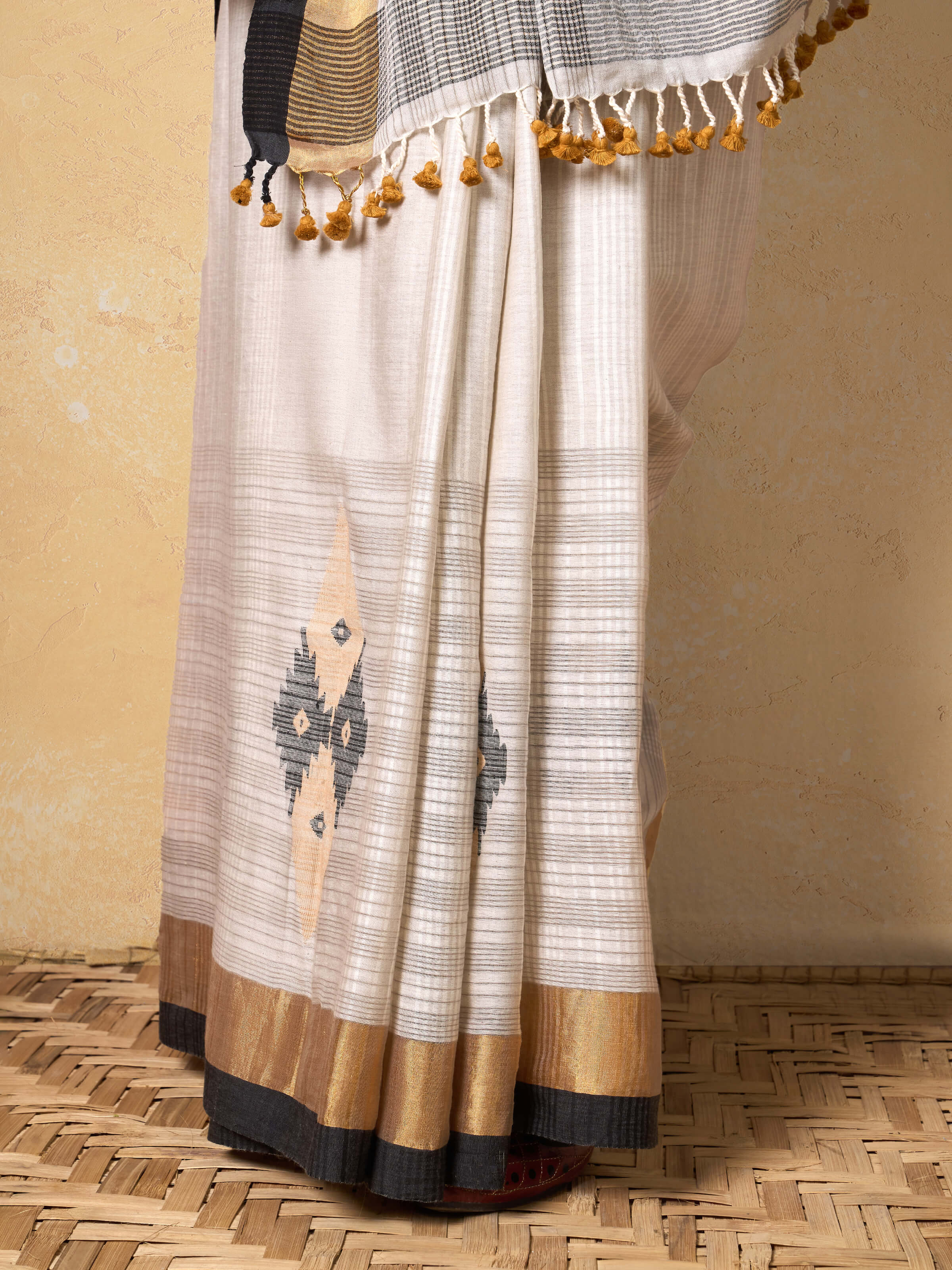 Grey Cotton Bengal Saree