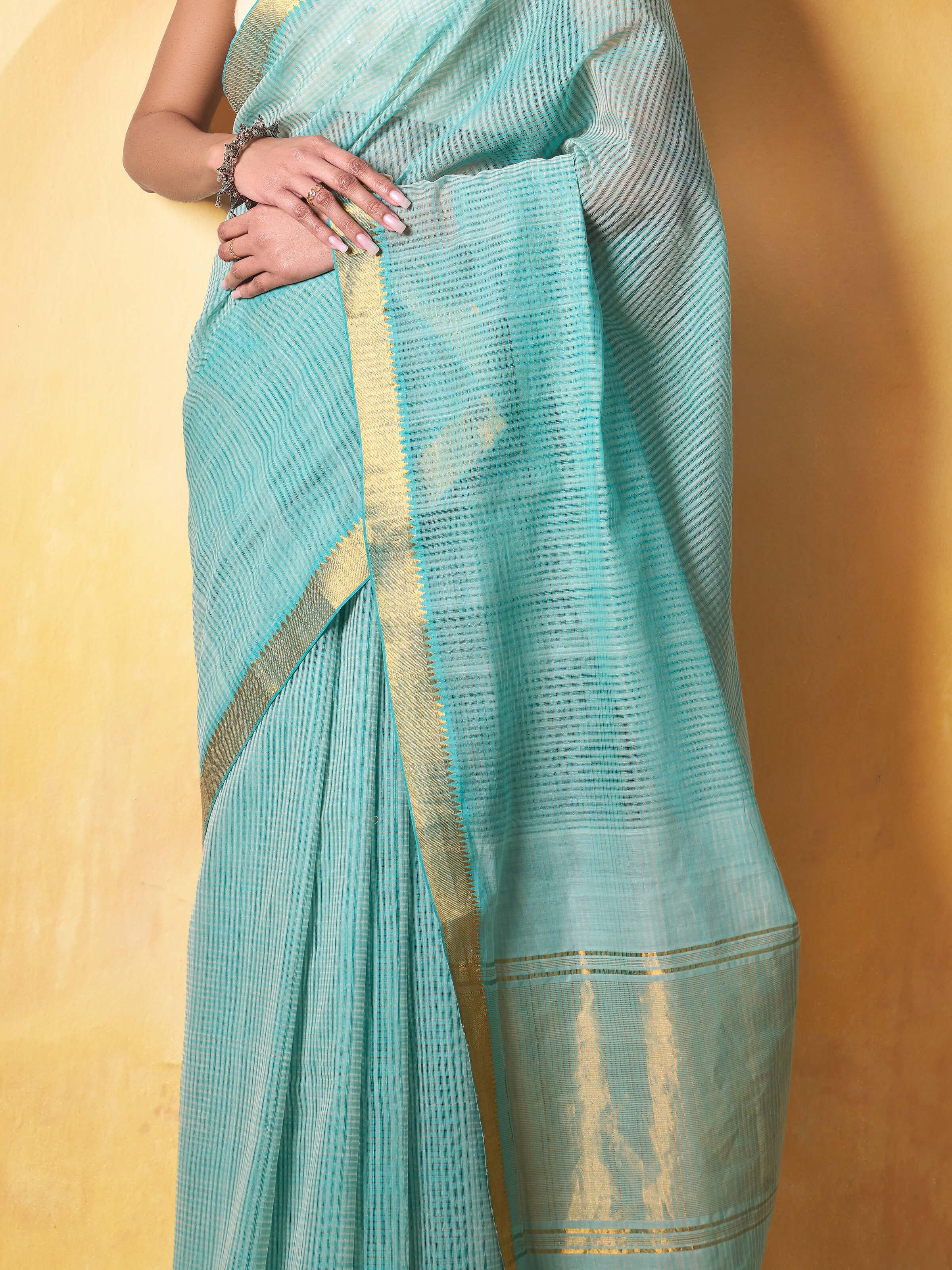 Back view of Cotton Mangalgiri Saree with intricate block printed patterns