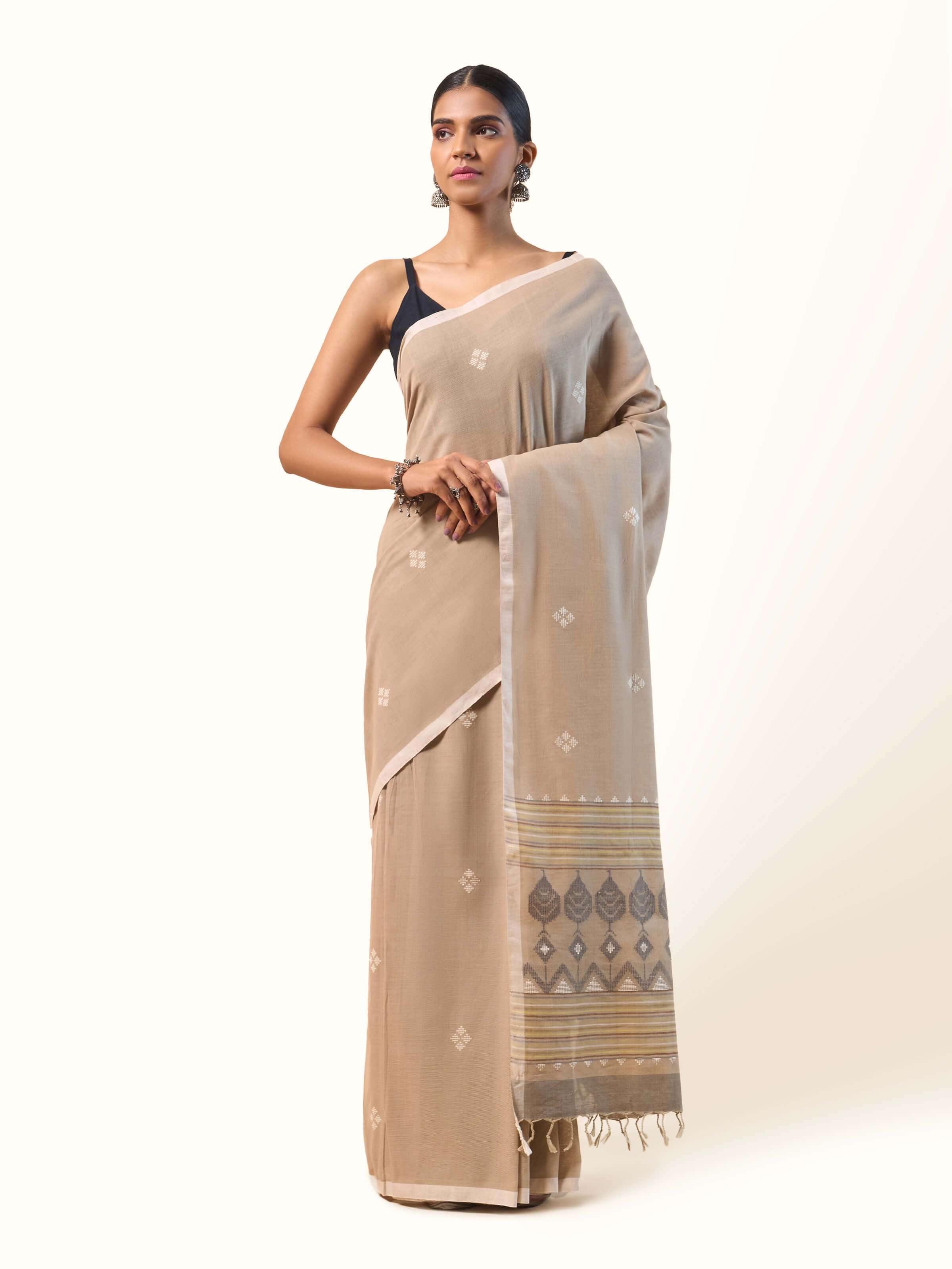 Front view of Cotton Extra-Weft Saree with unique extra-weft design