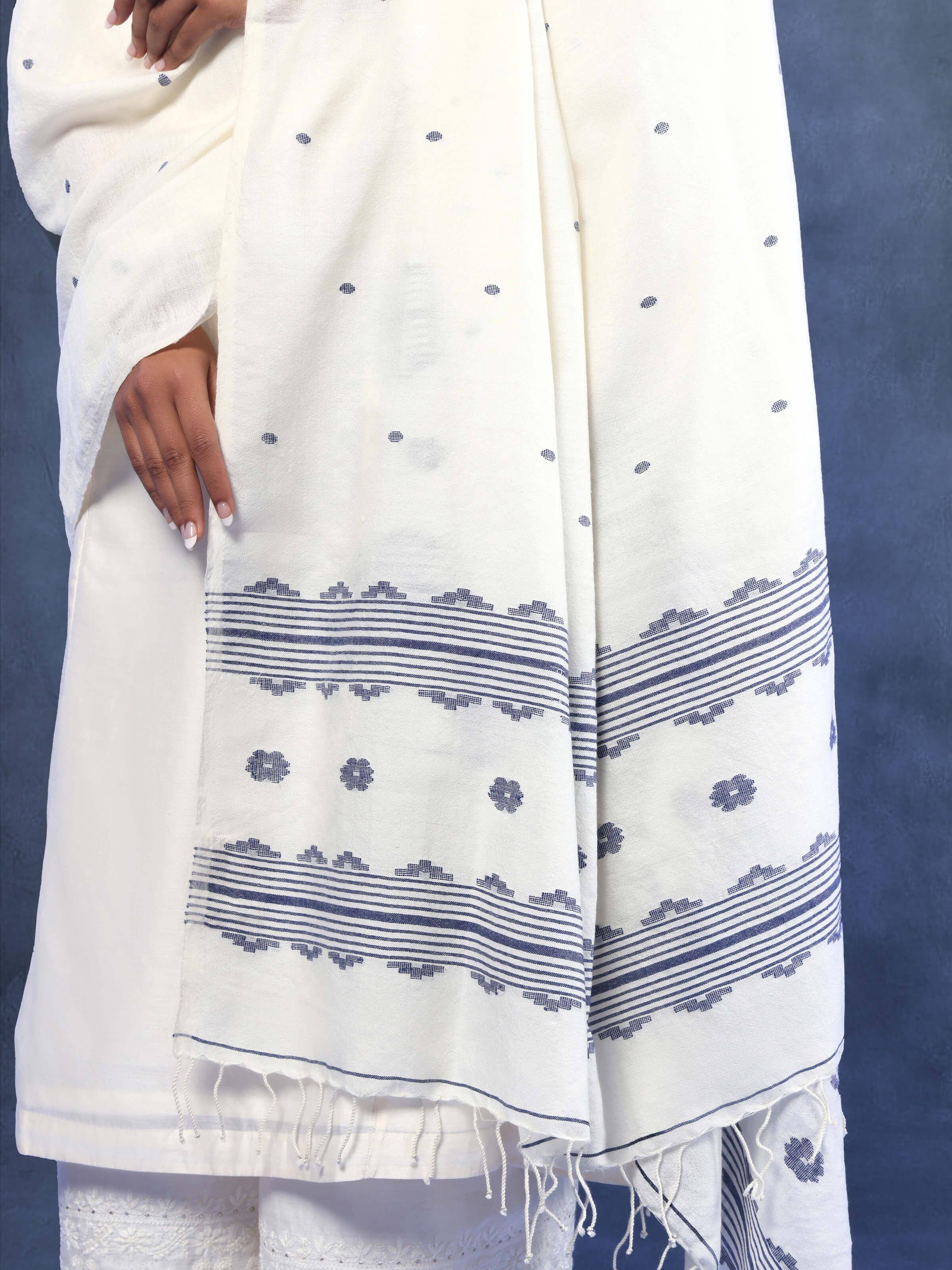 Off-white Woollen Jamdani Shawl