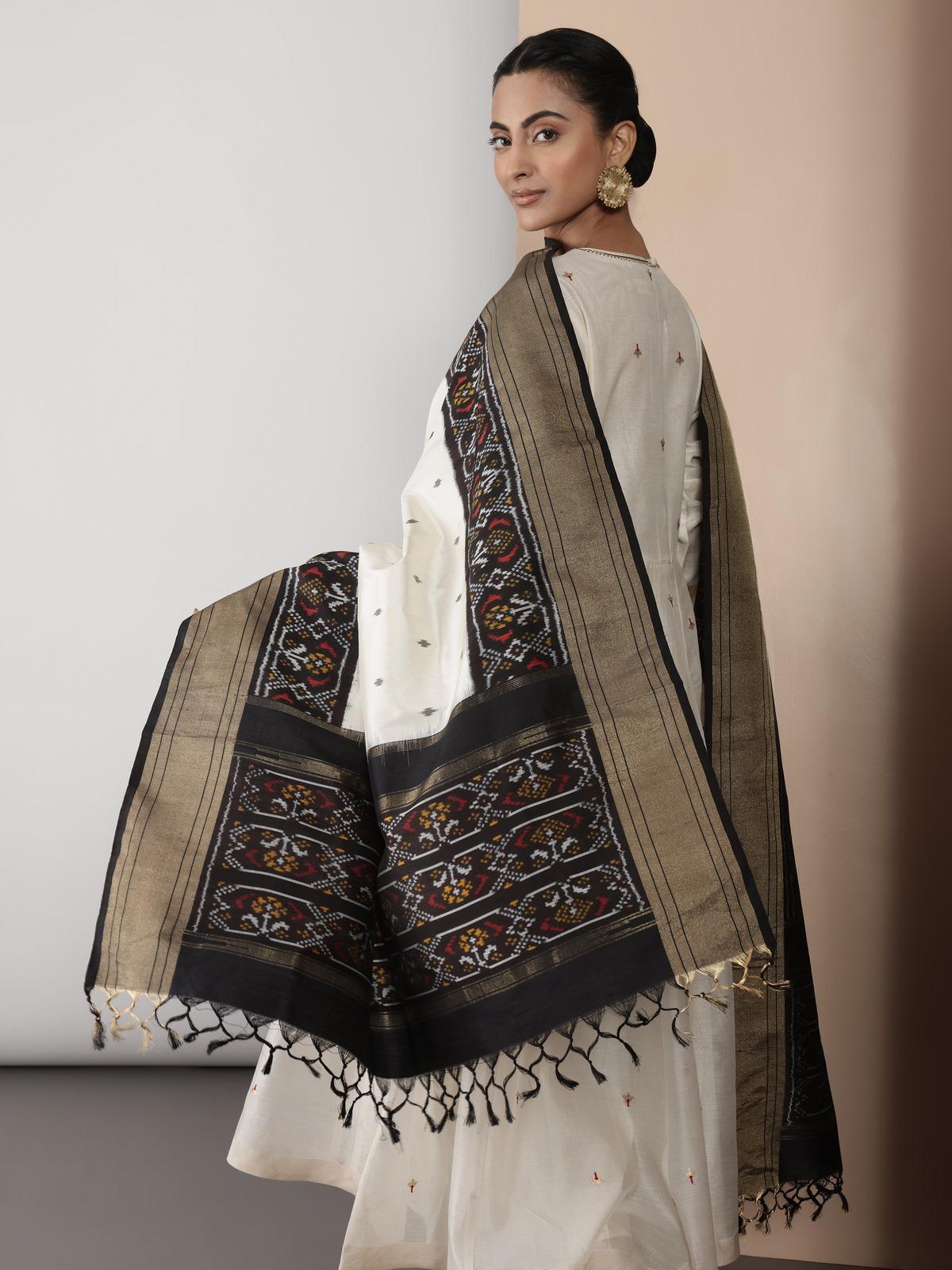 Off-white Silk Ikat Zari Dupatta