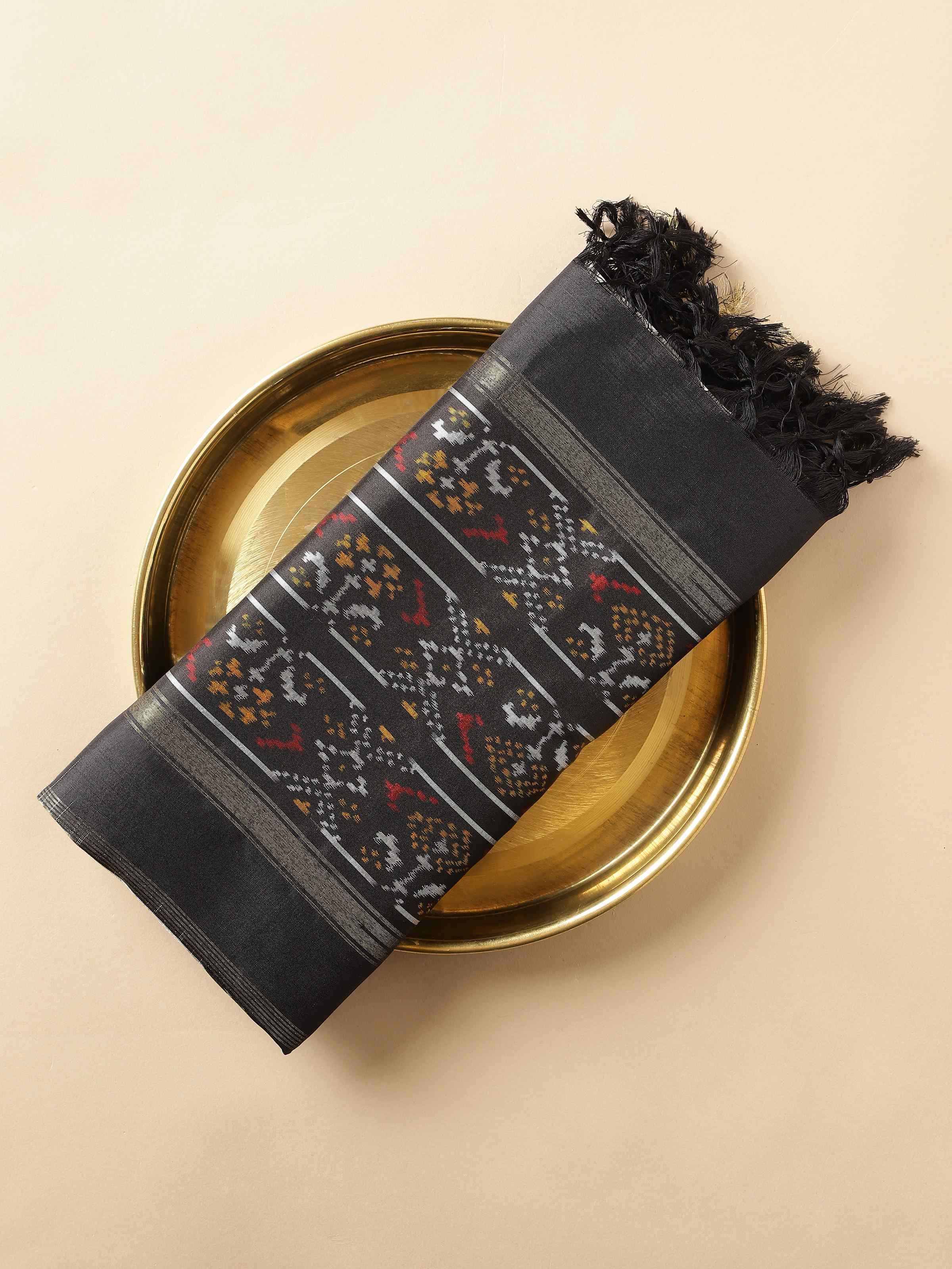 Off-white Silk Ikat Zari Dupatta