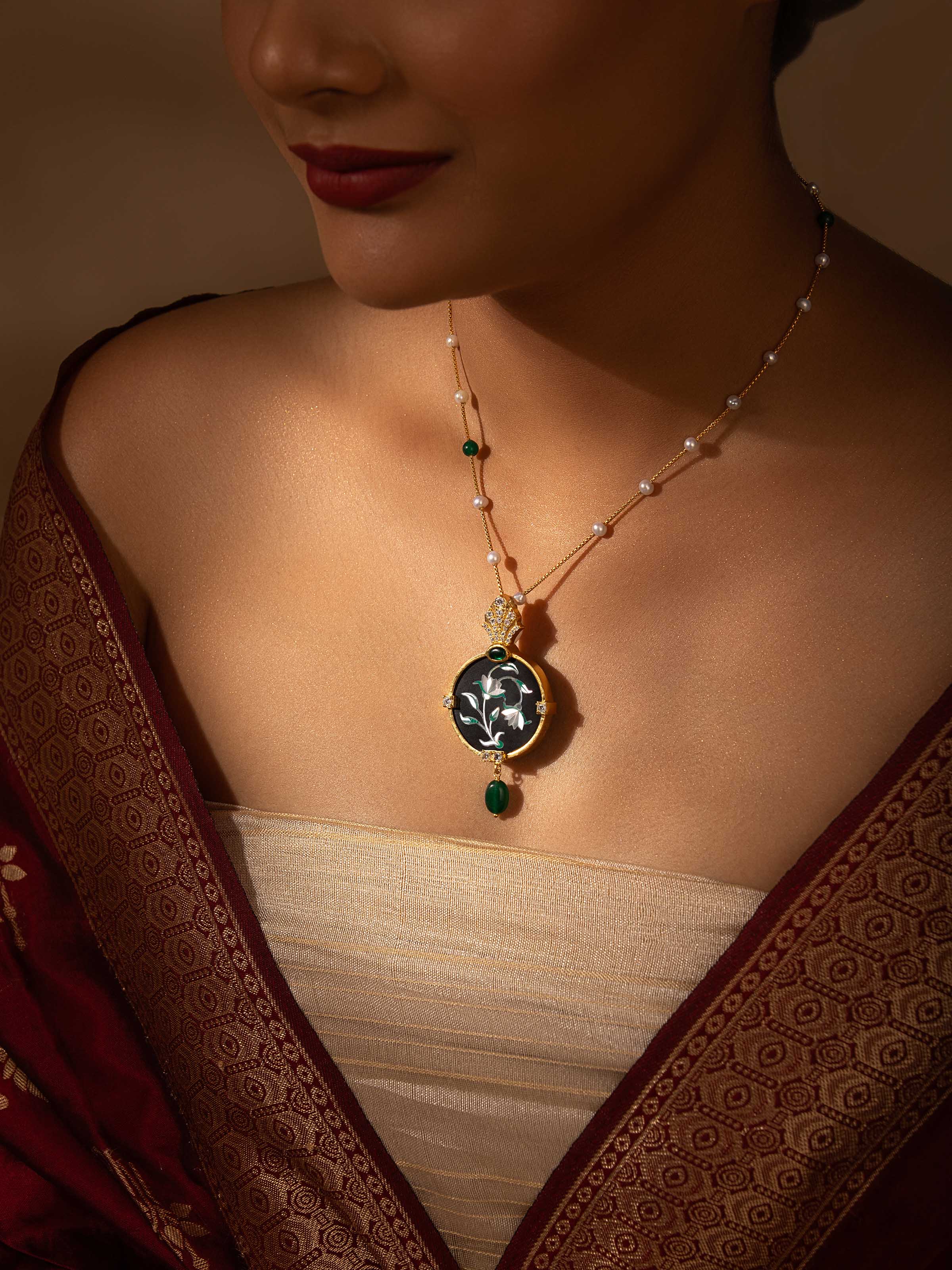 Parchinkari Silver Pendant & Chain