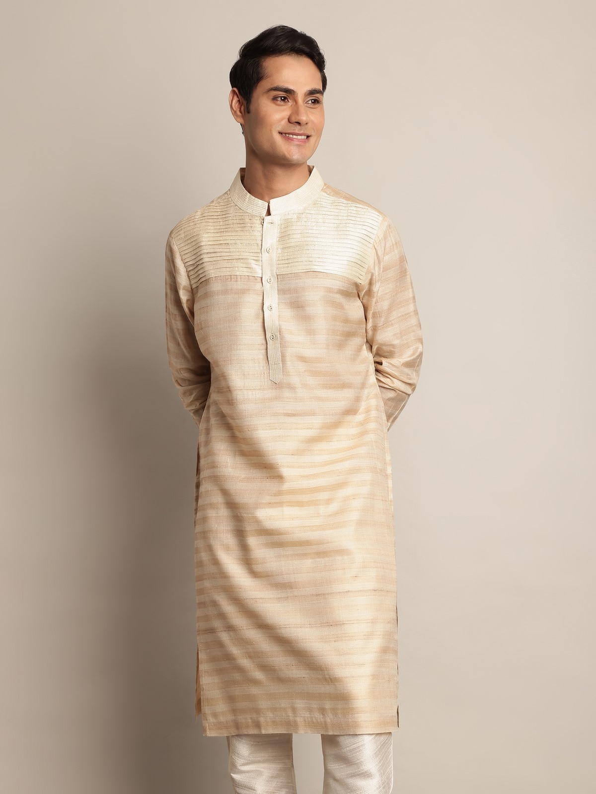 Side lifestyle image capturing smooth texture and straight cut.