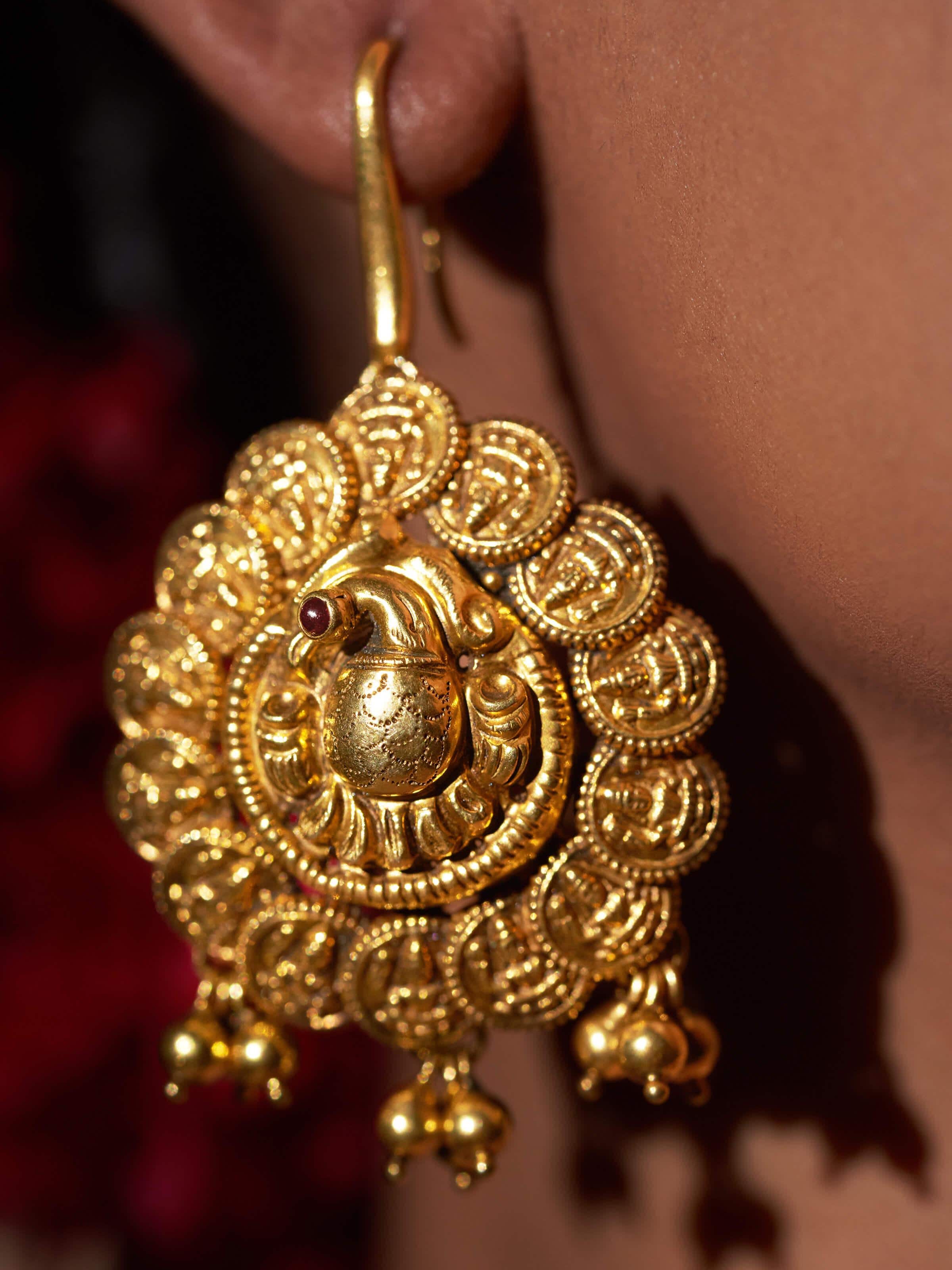 Detailed image of Nakash Silver Jhumkas focusing on the fine silverwork and intricate jhumka design.