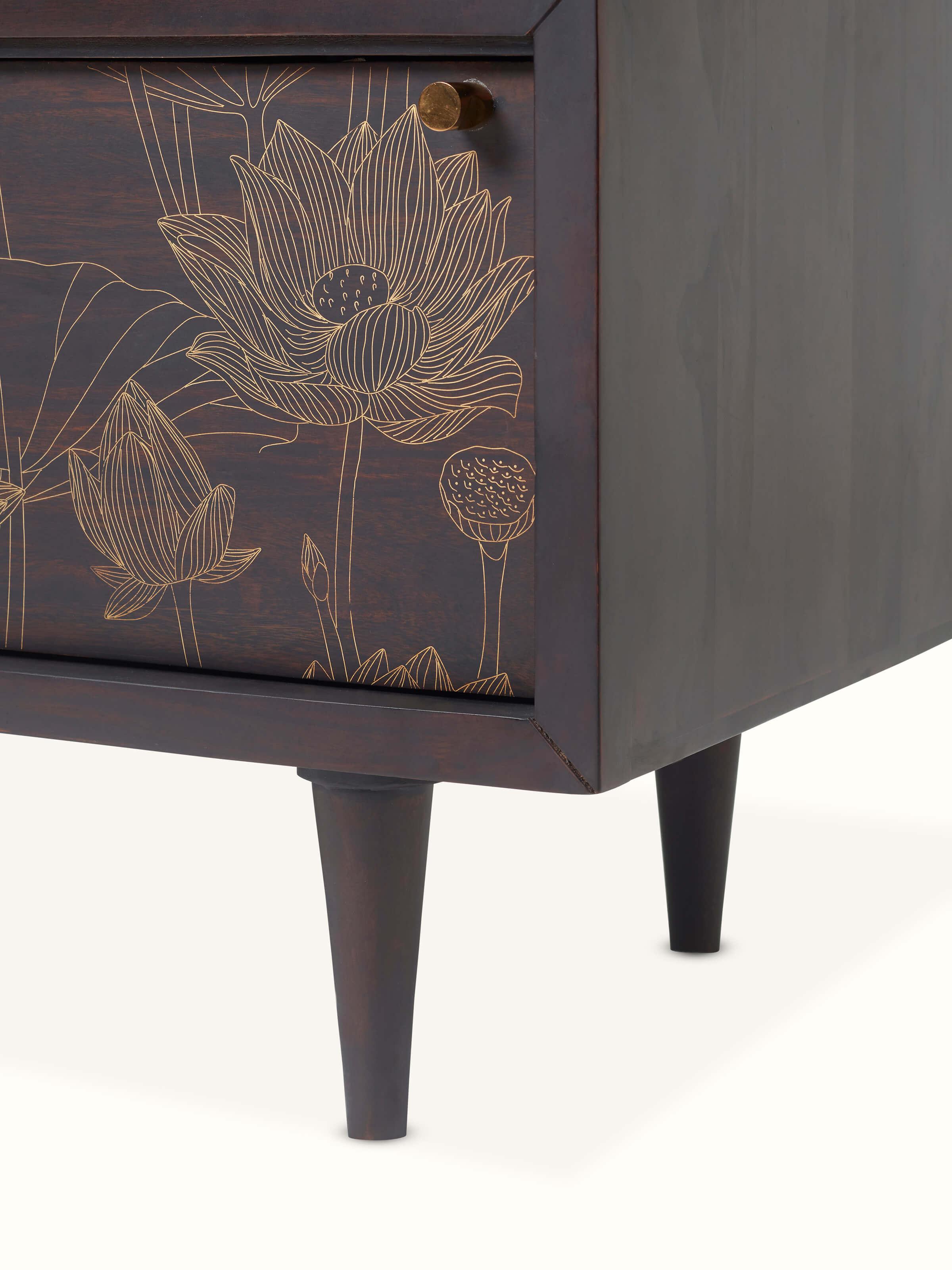 Close-up of Sheesham wood and brass Tarkashi bench, focusing on the detailed brass inlay work and wood grain.