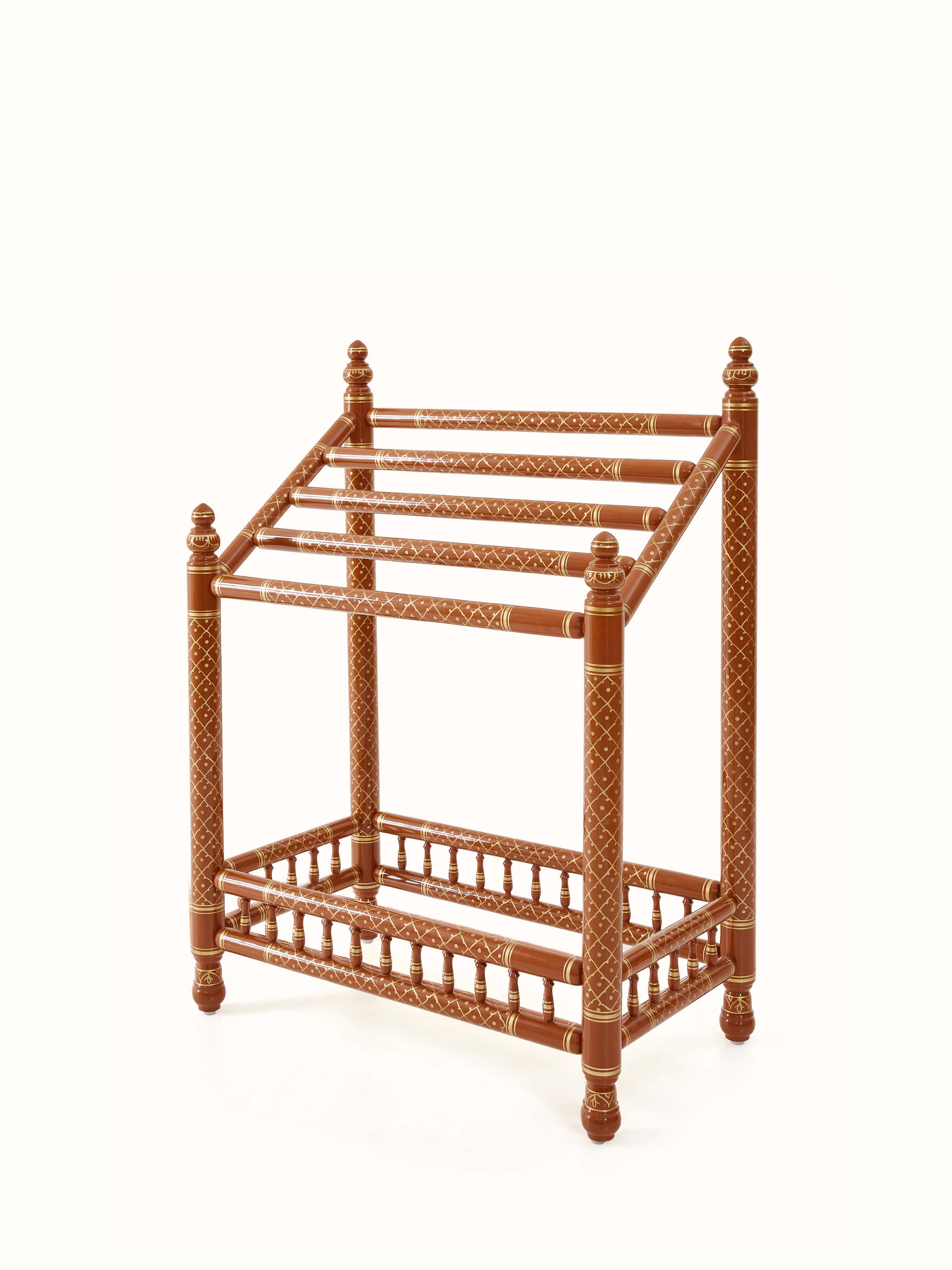 Close-up of the teak wood finish on the Sankheda towel hanger, emphasizing its rich texture and natural grain