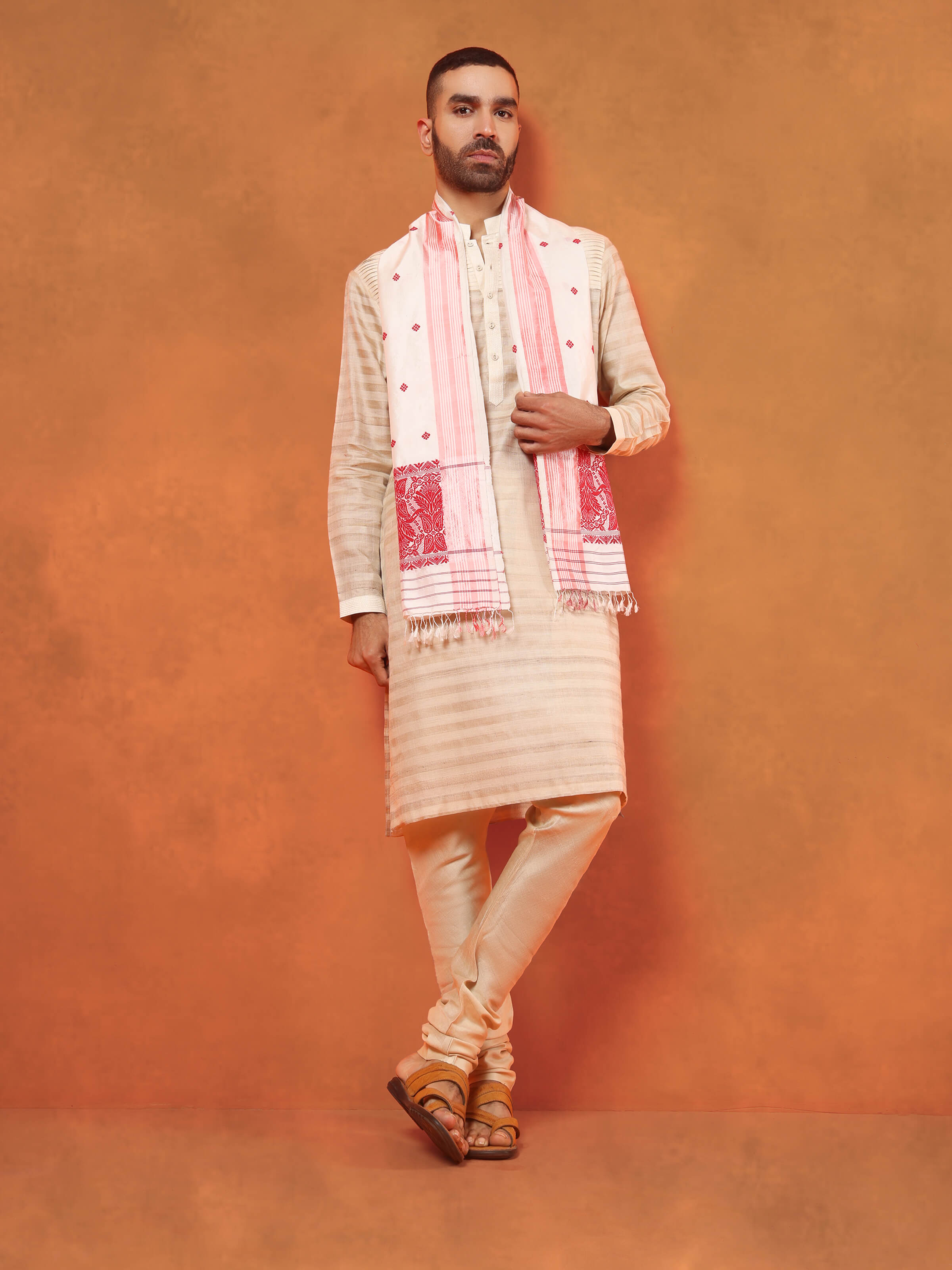 Close-up side view of white mulberry silk stole highlighting the fine silk weave and glossy finish.