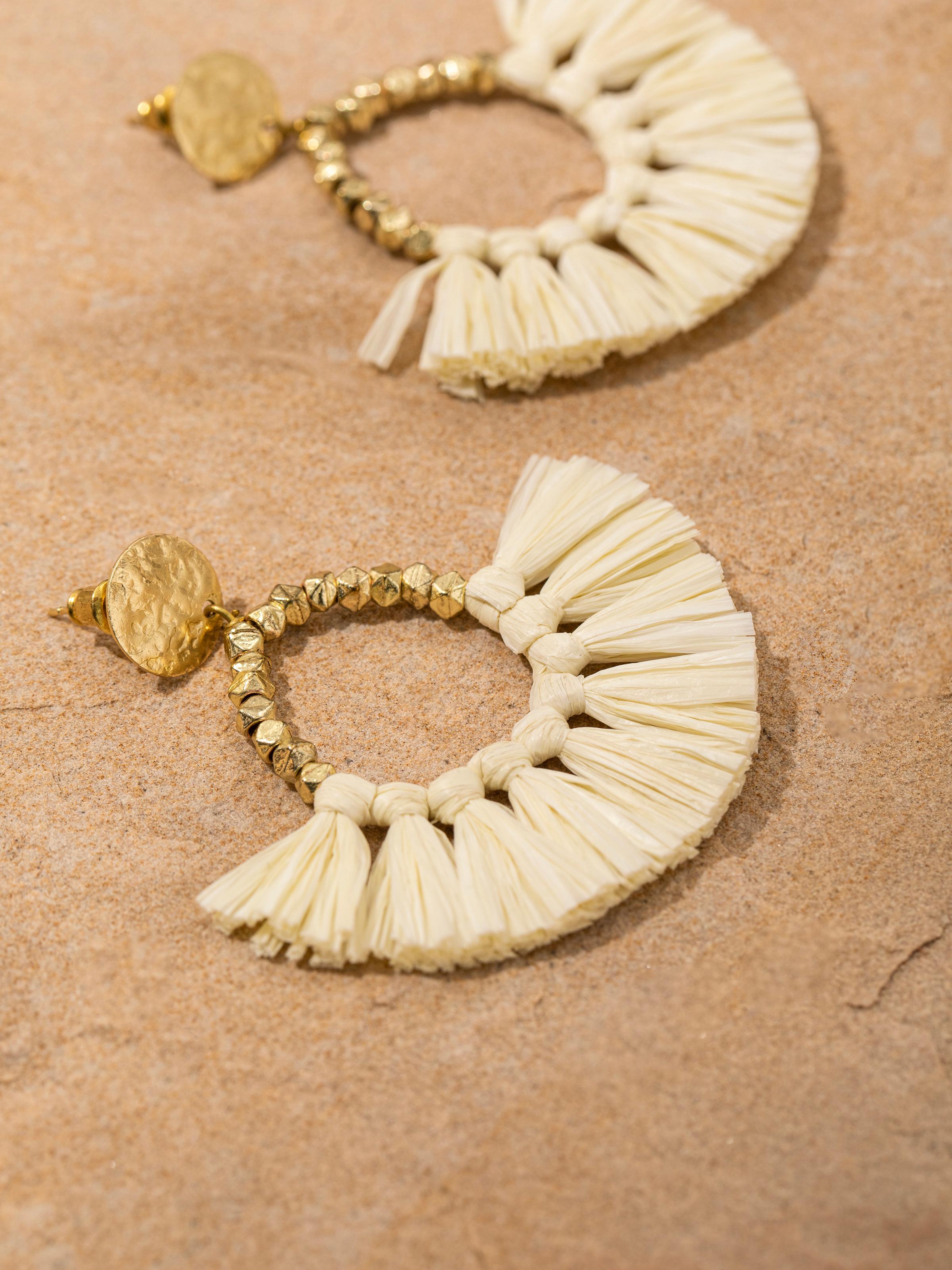 Detailed side view highlighting raffia fiber strands and craftsmanship