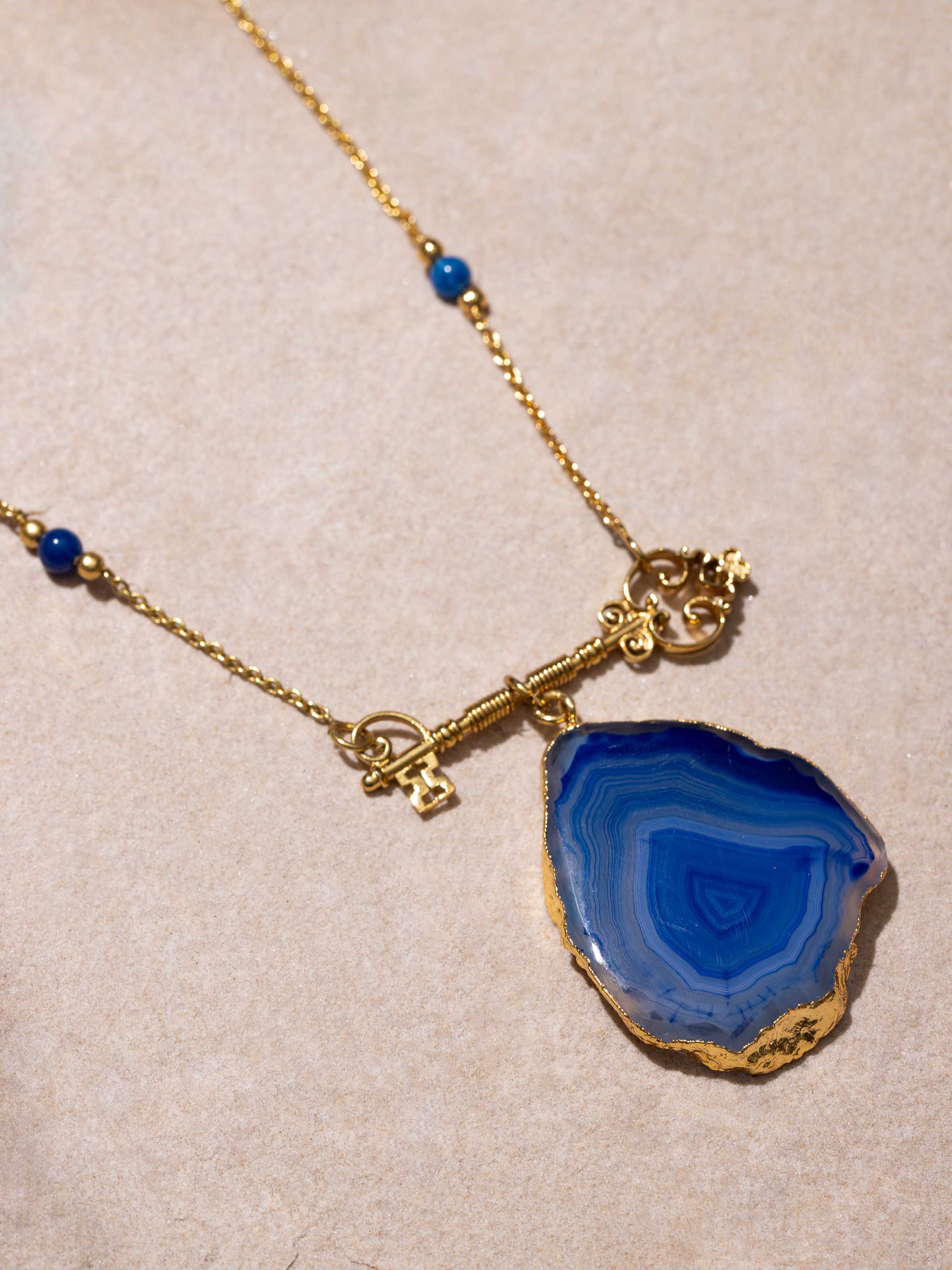 Detailed view of Agate long necklace emphasizing its elegant design and craftsmanship.