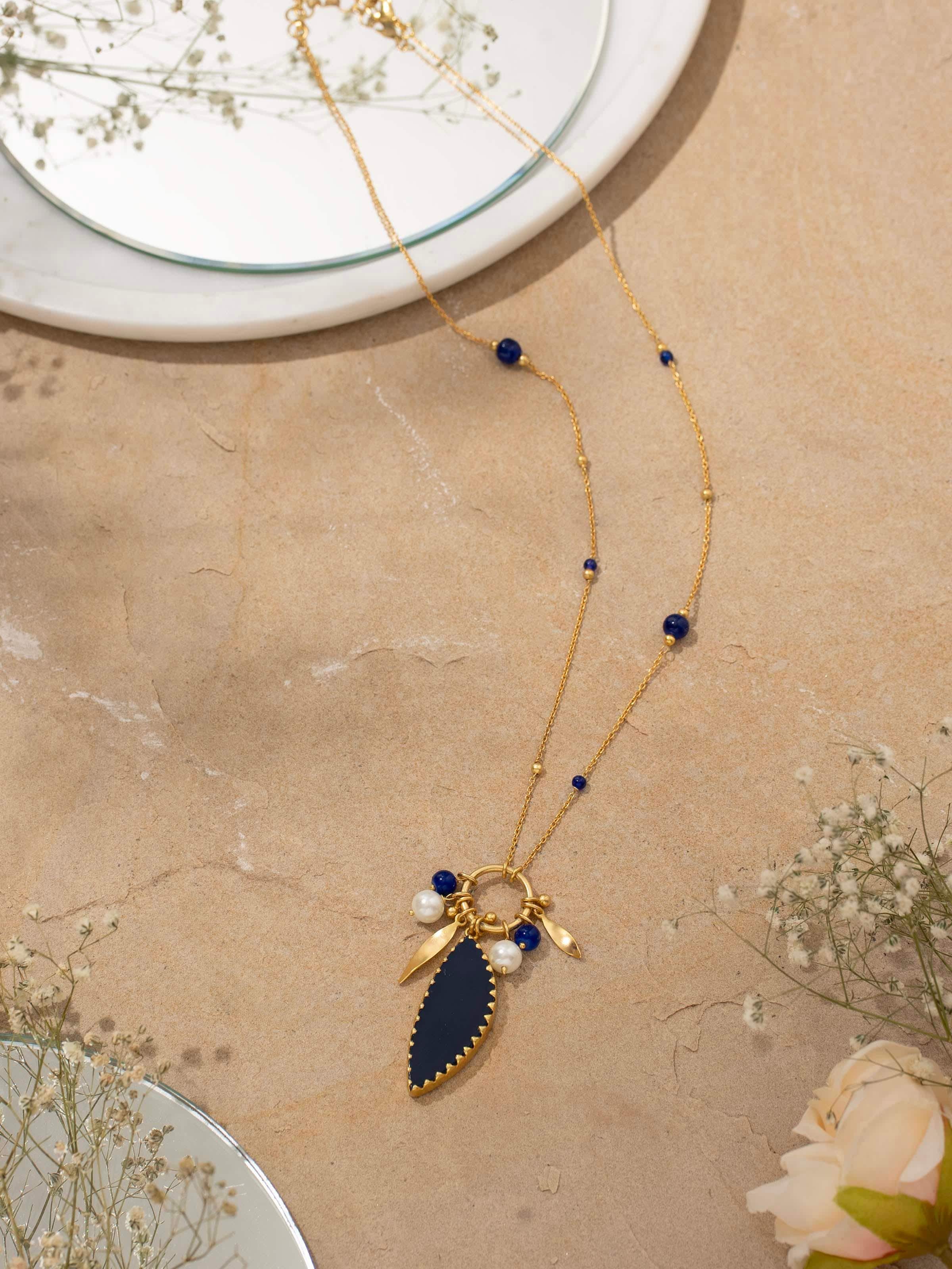 Side view of Agate long necklace highlighting stone arrangement