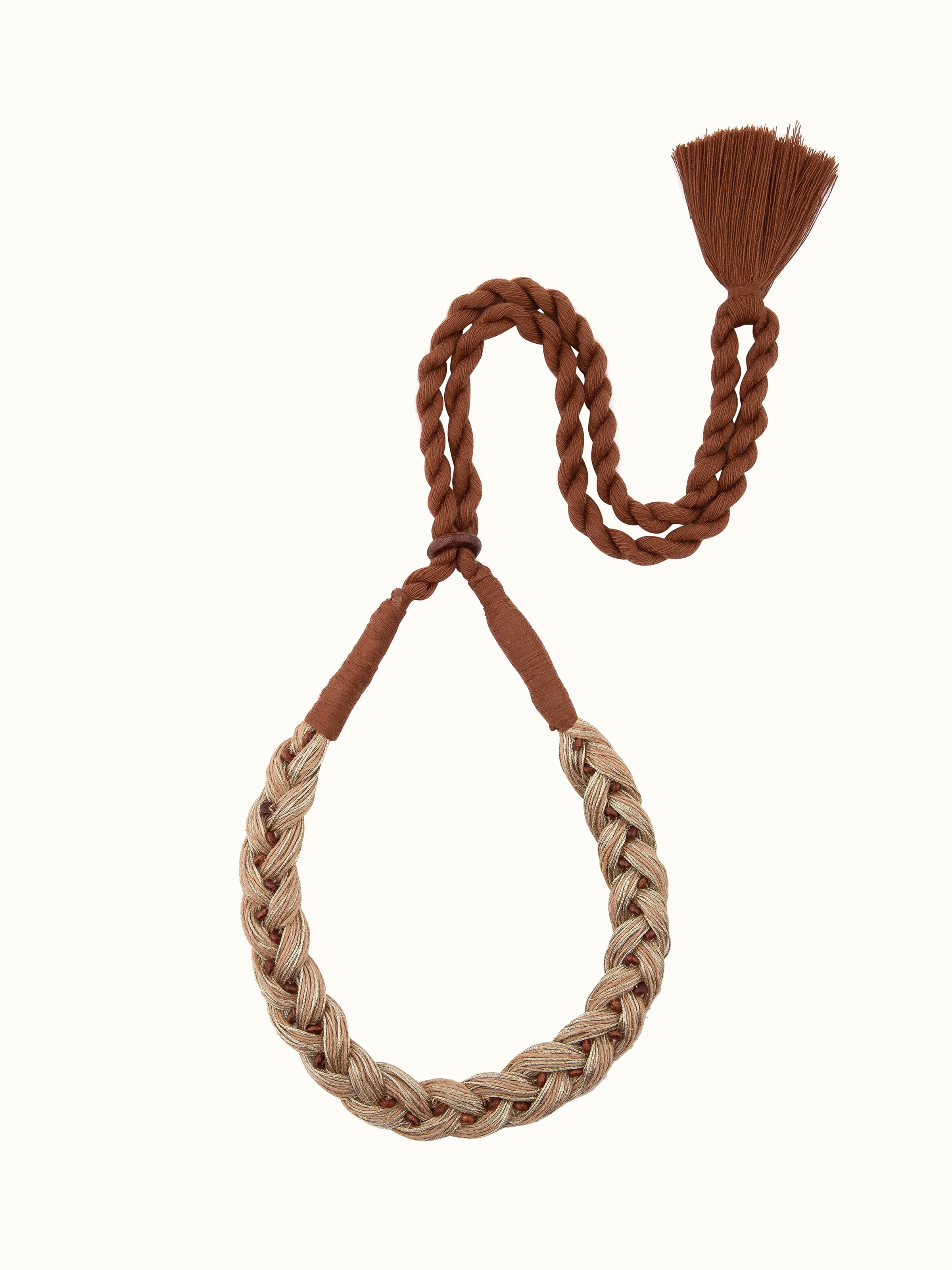 Front view of Jute jewellery collar necklace showcasing its natural texture and unique design.