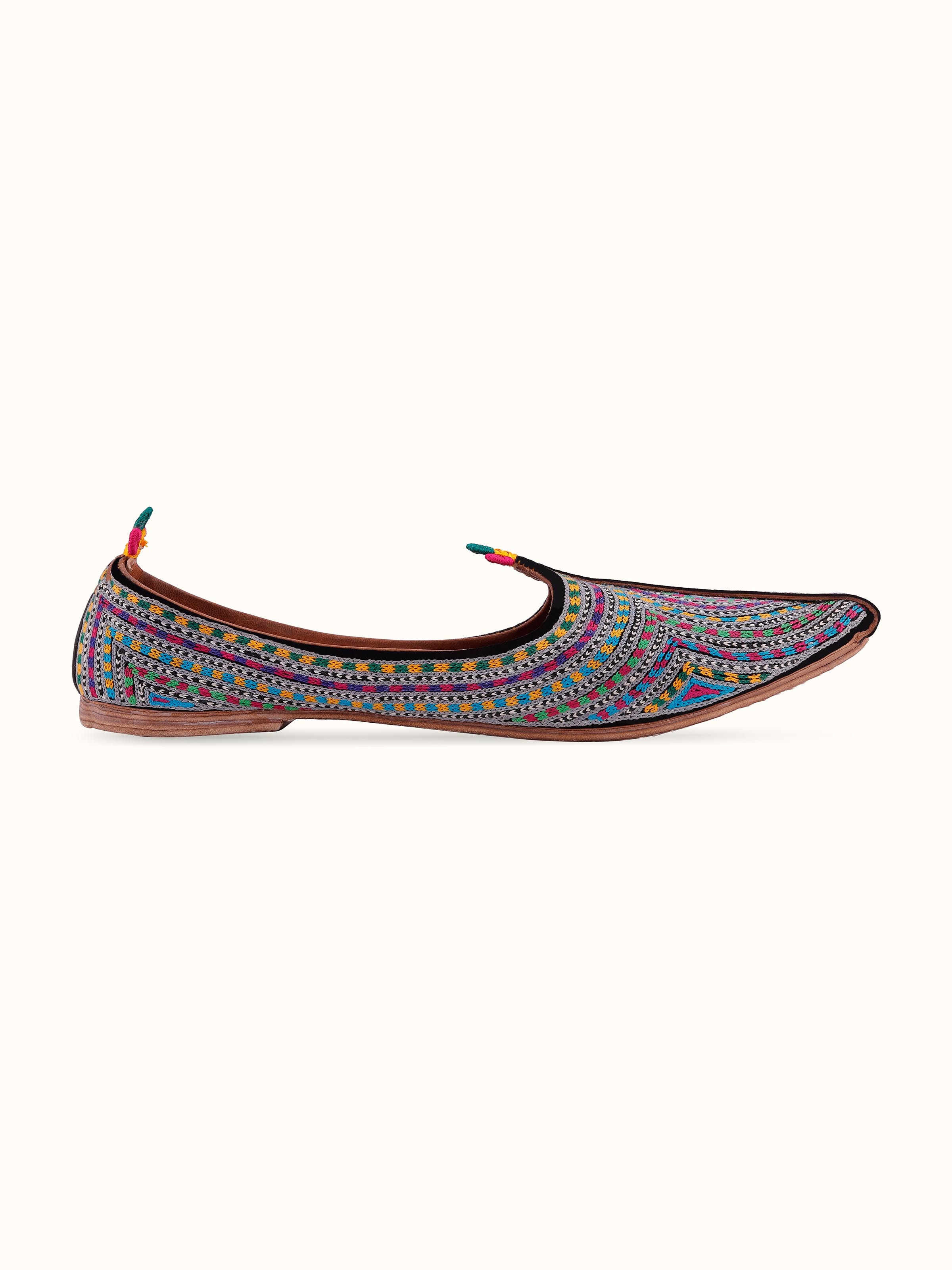 Back view of multicolor leather embroidered Jodhpuri pagrakha showing the overall design