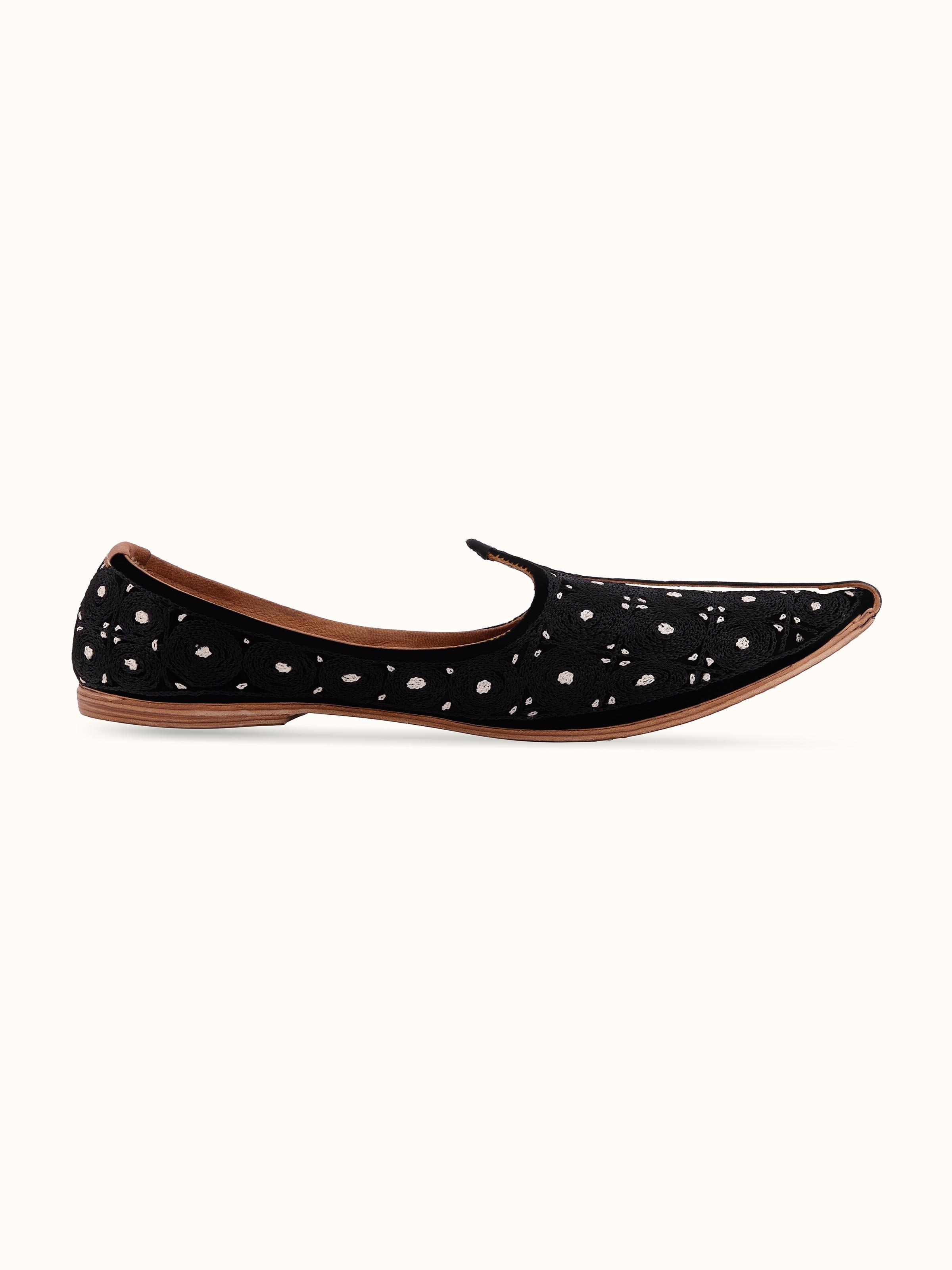Angled view of Black Leather Embroidered Jodhpuri Pagrakha showcasing overall shape and design.