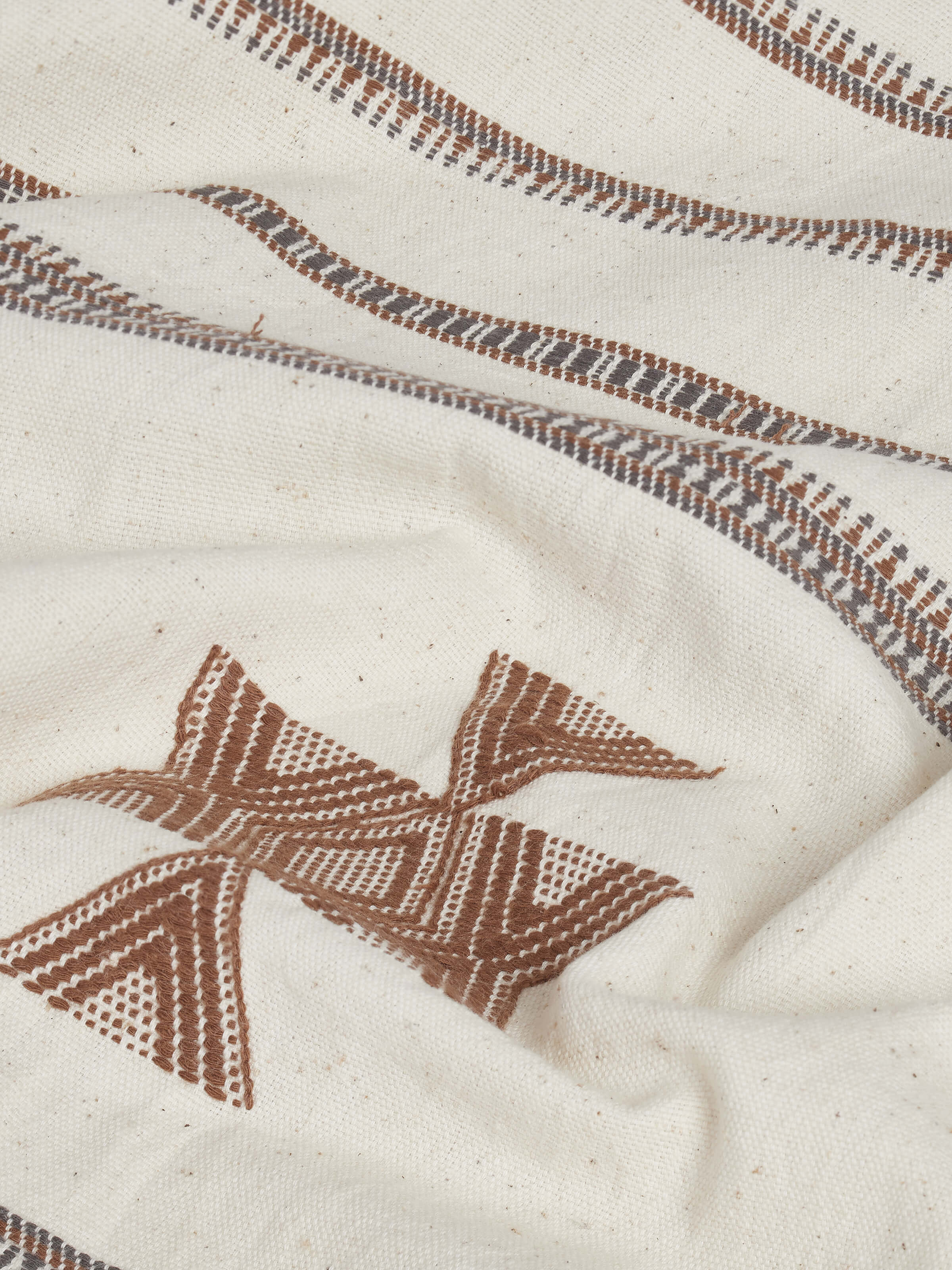 Full view of Adalaj brown geometric cotton Bhujodi extra-weft queen bedspread set (3 pcs) emphasizing the complete design and color scheme.