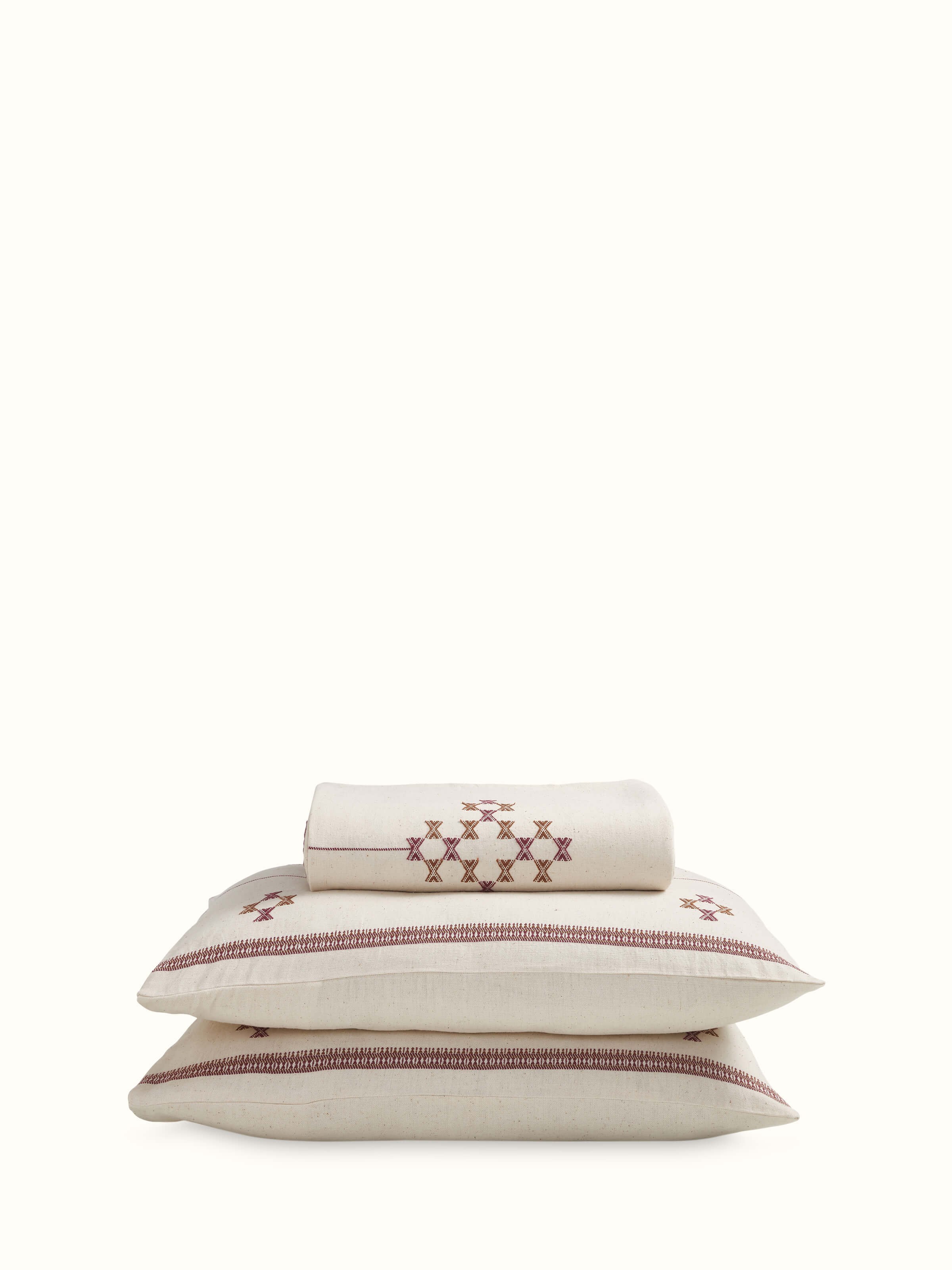 Adalaj pink geometric cotton Bhujodi queen bedspread set - Full view displaying intricate design and color