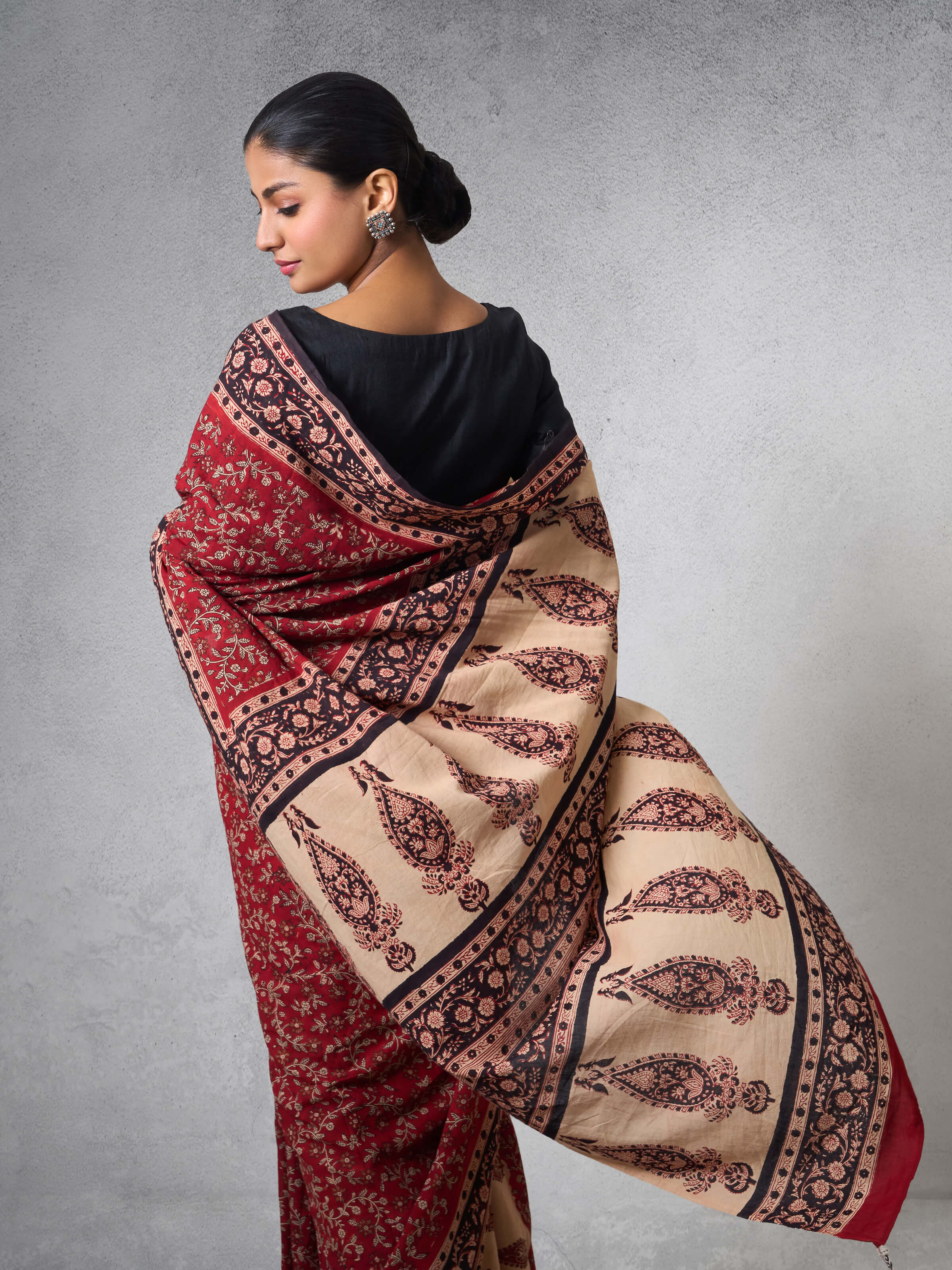 Side view of Cotton Natural Dyed Bagru Block Printed Saree showcasing natural dye patterns