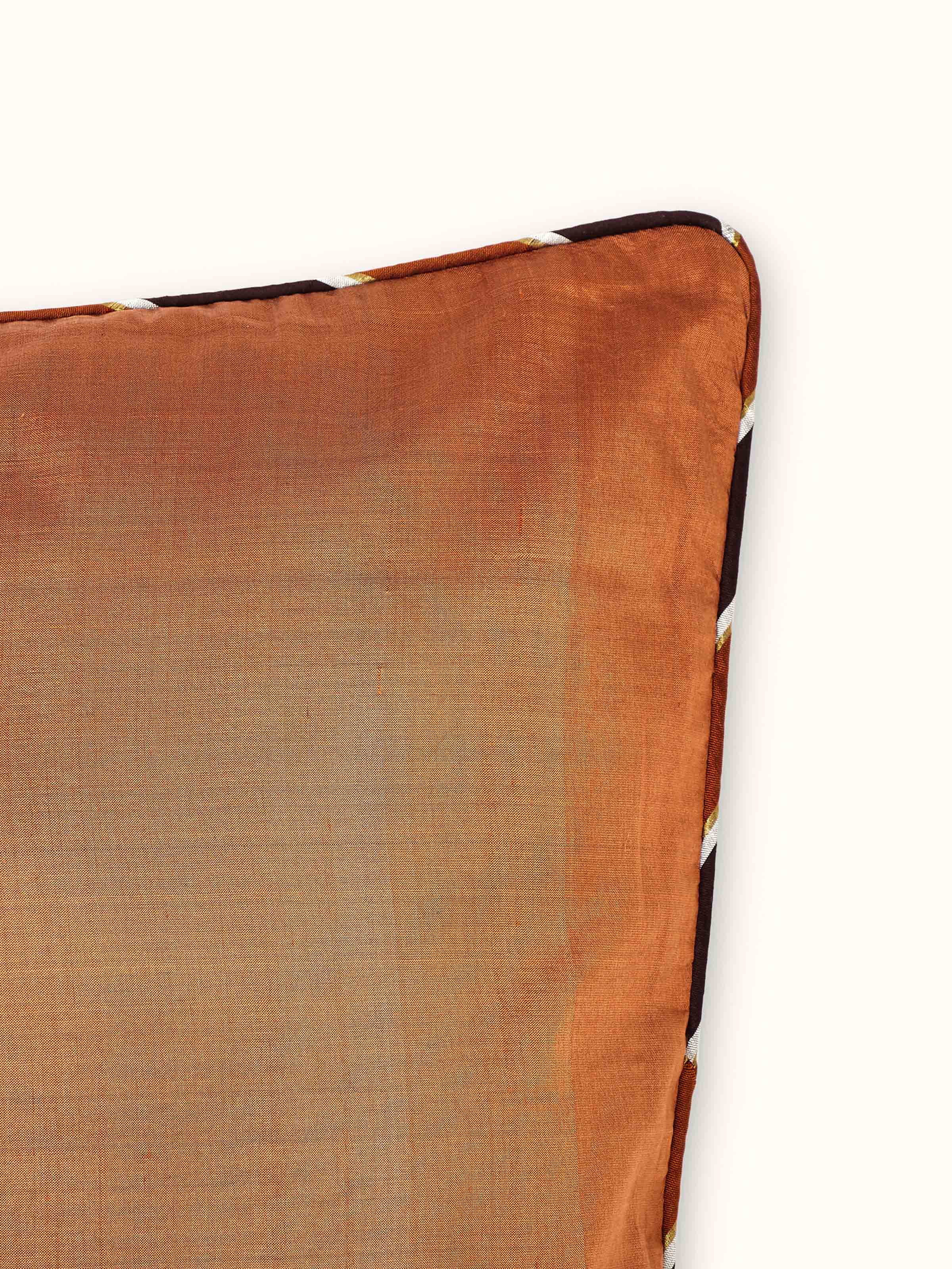 Back view: Back view of Bhoomi cushion cover revealing secure closure and even weave.