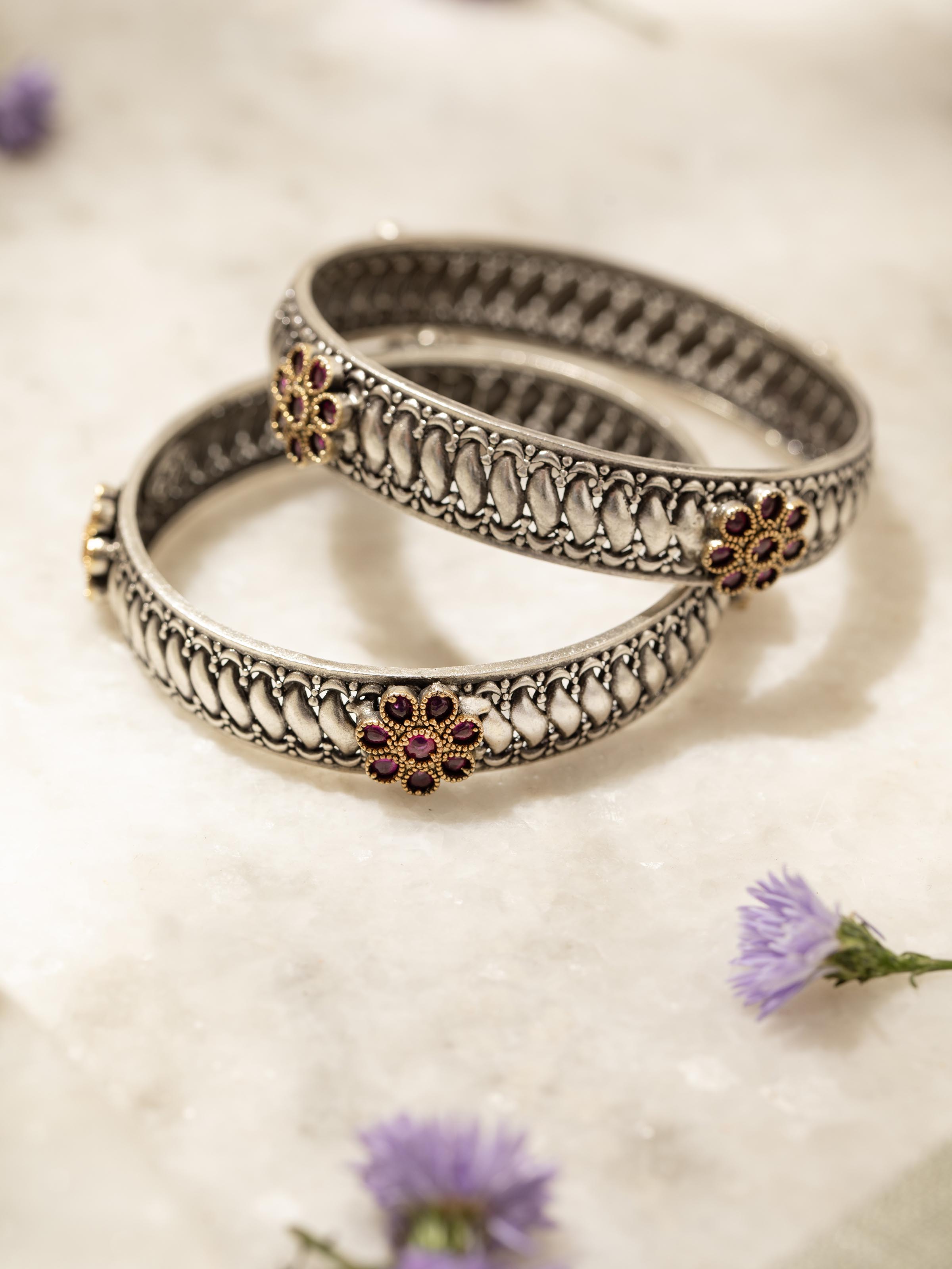 Detailed view of Silver Smithing bangle highlighting intricate metalwork and superior quality
