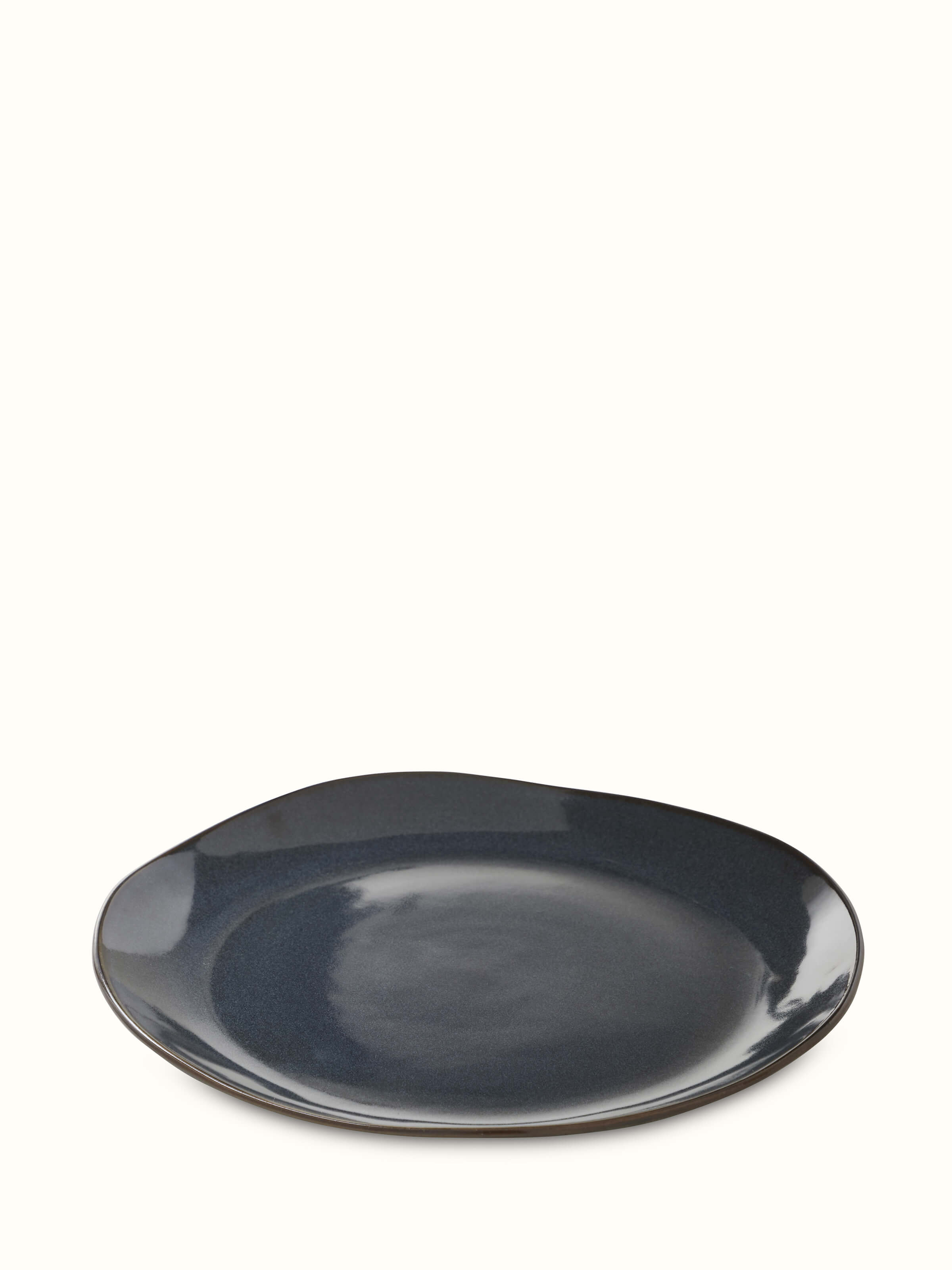 Top view of Khurja pottery ceramic dinner plates in black (4 pcs) showcasing the uniform shape and elegant finish