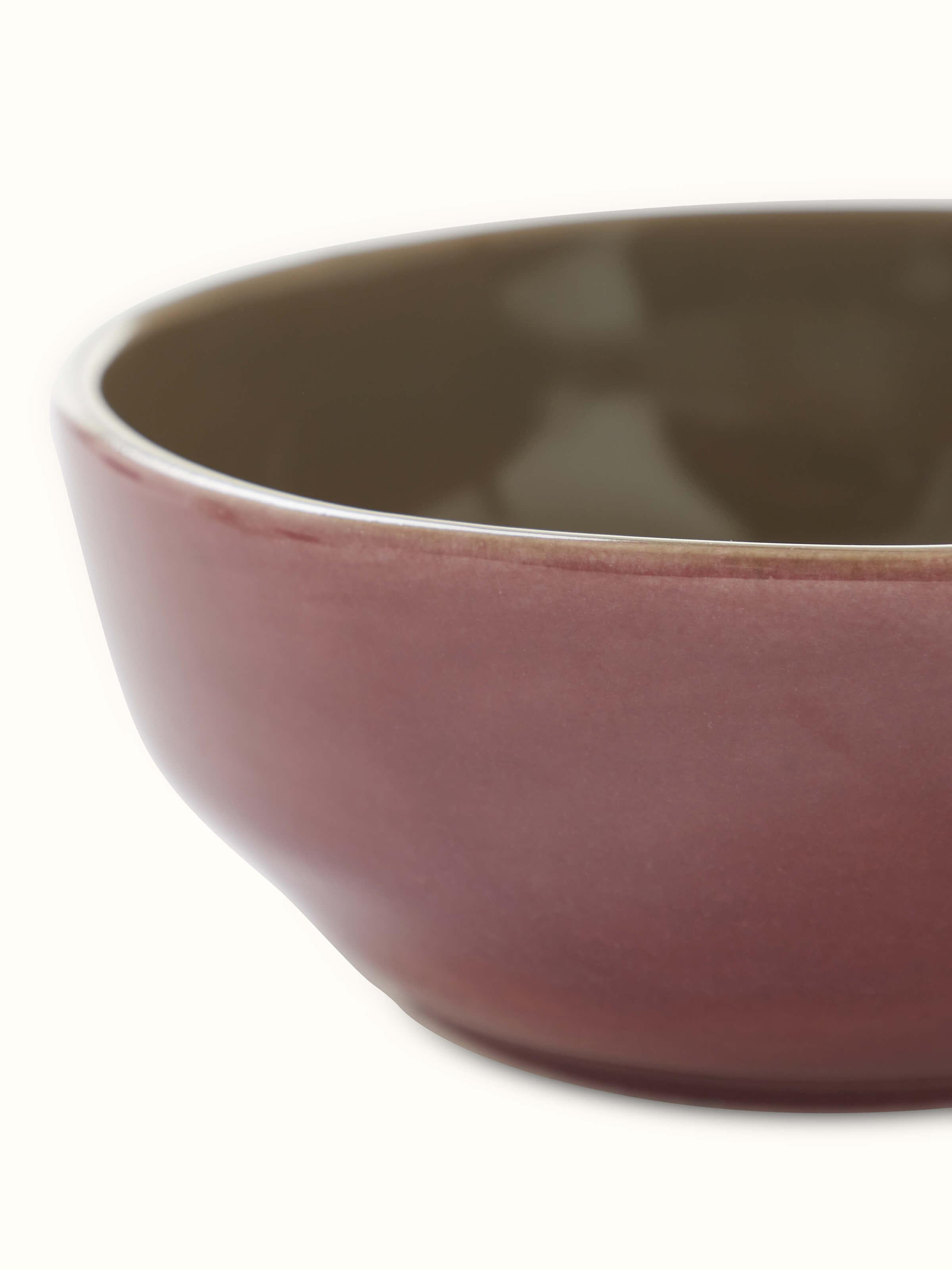Close-up of Khurja pottery ceramic serving bowls in pink (3 pcs) focusing on the rim detail