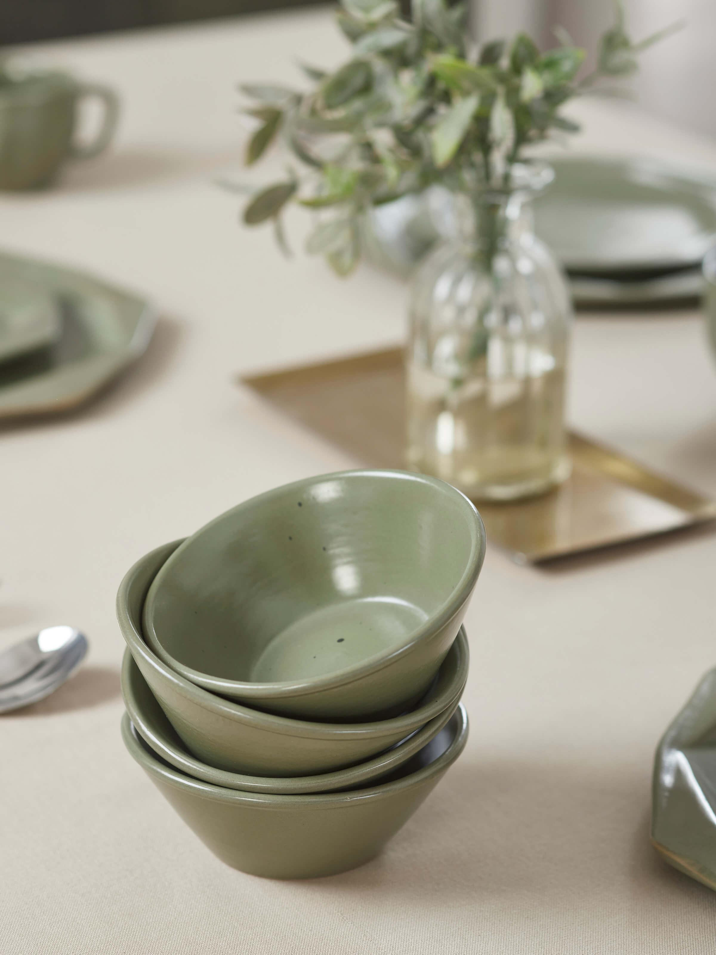 Side view of Khurja Pottery Ceramic Dinner Bowls Green (4 pcs) highlighting shape and glaze
