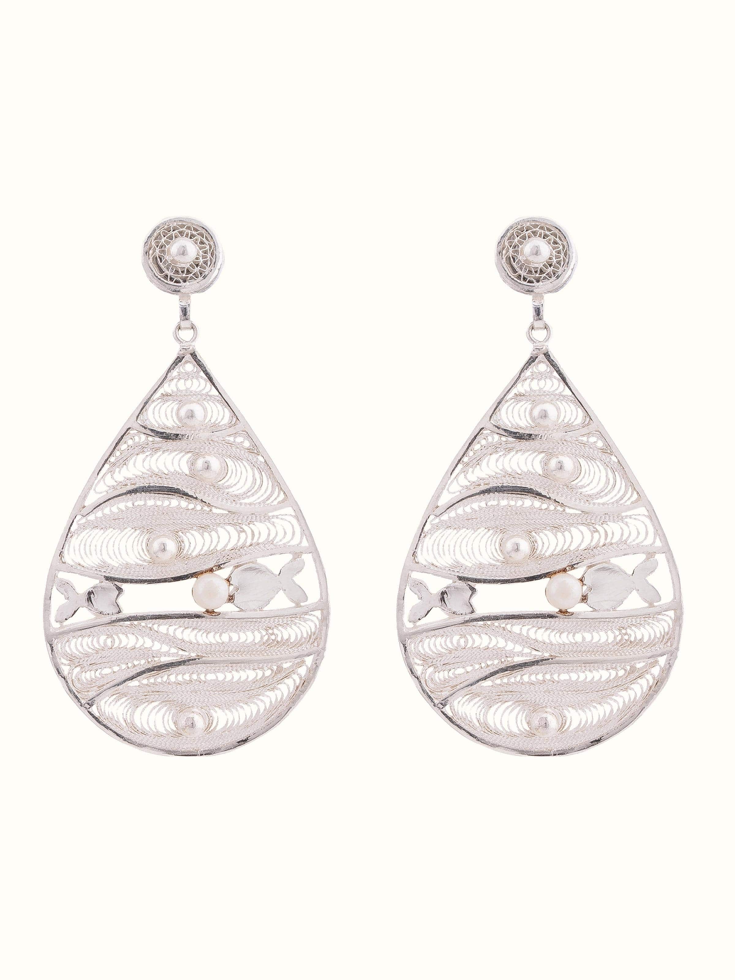 Front view of Silver Filigree Drop Earrings showcasing elegant filigree design.
