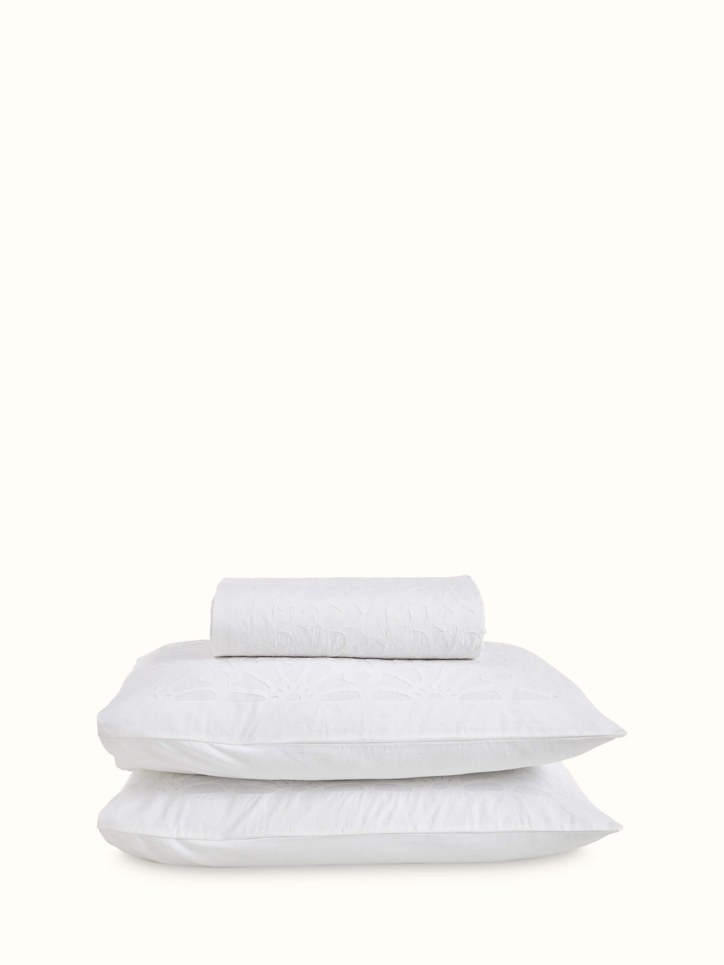 Full view of Mandana White Jaali Cotton Appliqué King Bedspread Set (3 pcs), showcasing the white fabric and appliqué design.