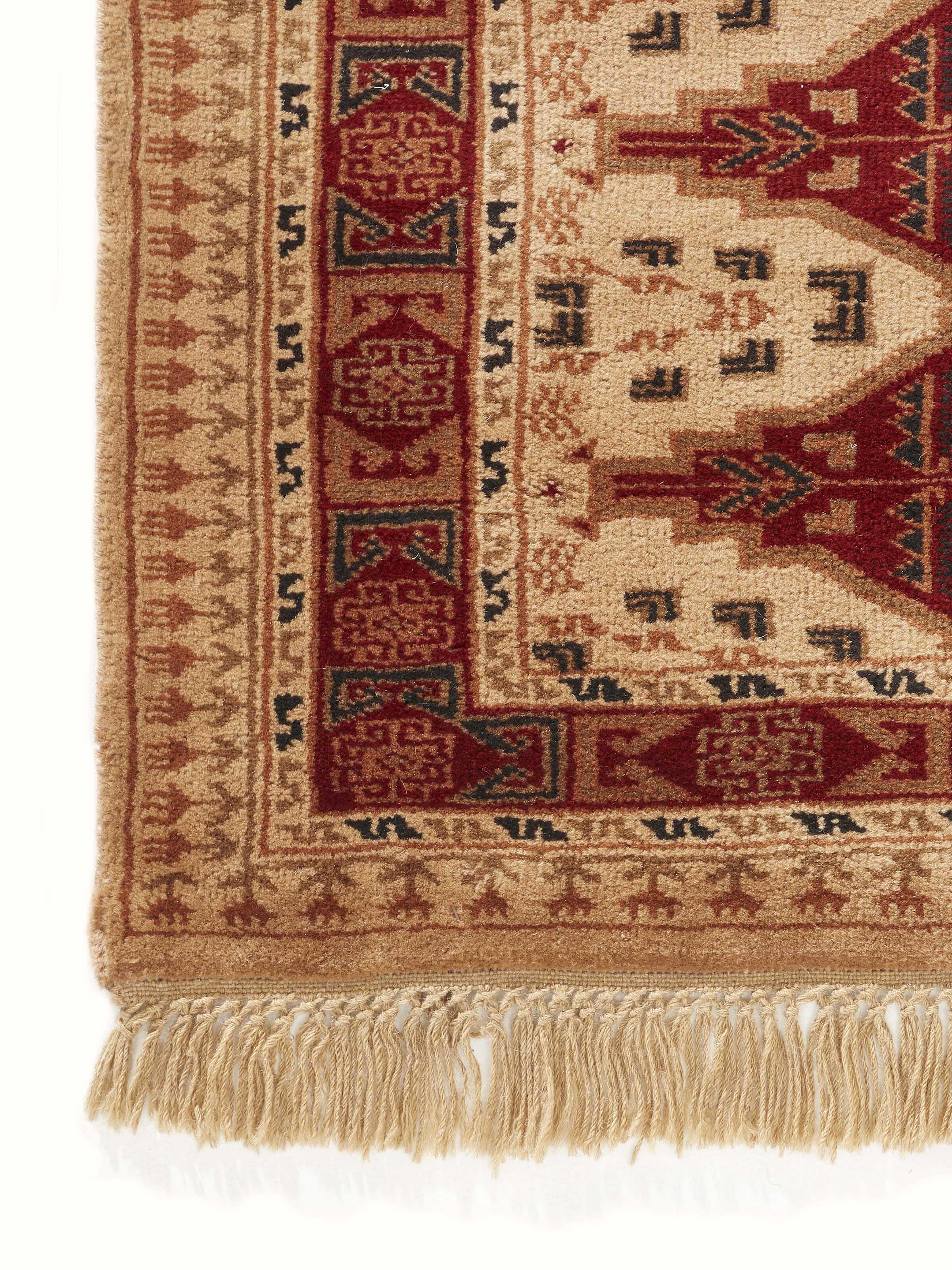 Full length view of Traditional Persian Shiraz Beige Rust Gwalior Wool Hand-Knotted Runner with full design visible