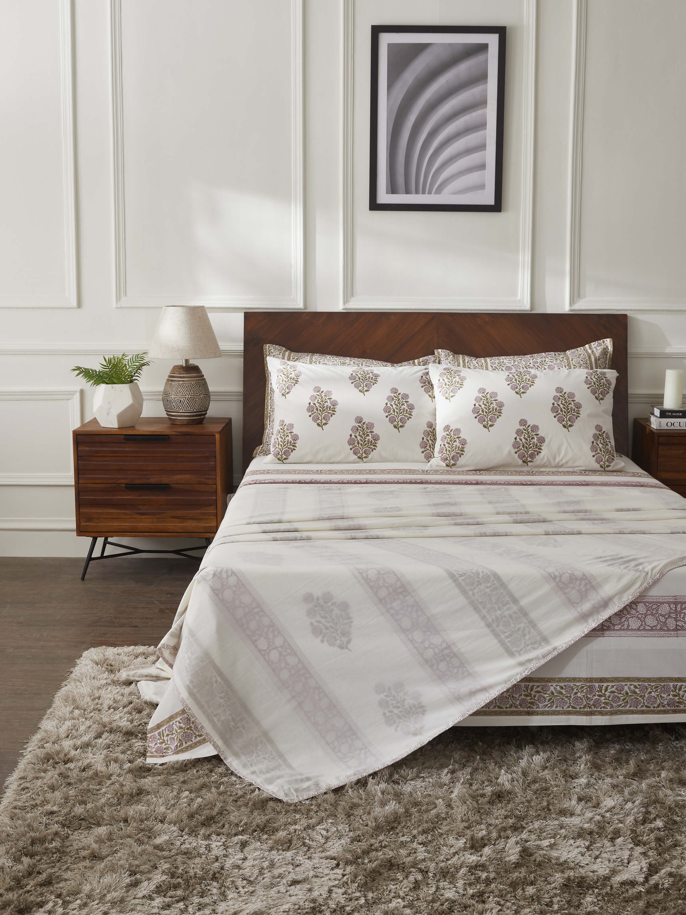 Close-up of the Saha lavender buta stripe cotton Sanganeri block printed single dohar, highlighting the intricate stripe pattern.