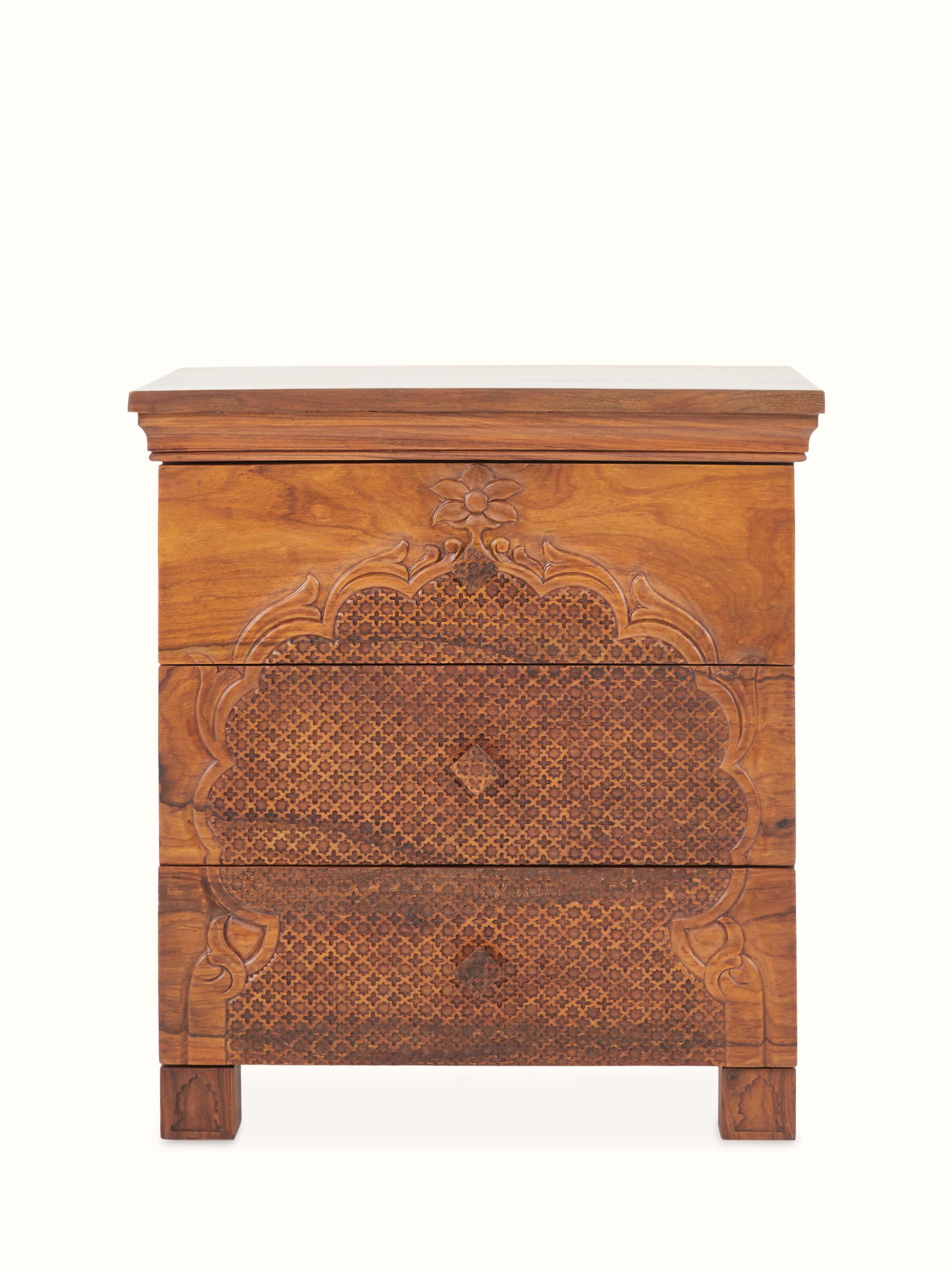 Detailed view of the carved design on the Sheesham wood dressing table